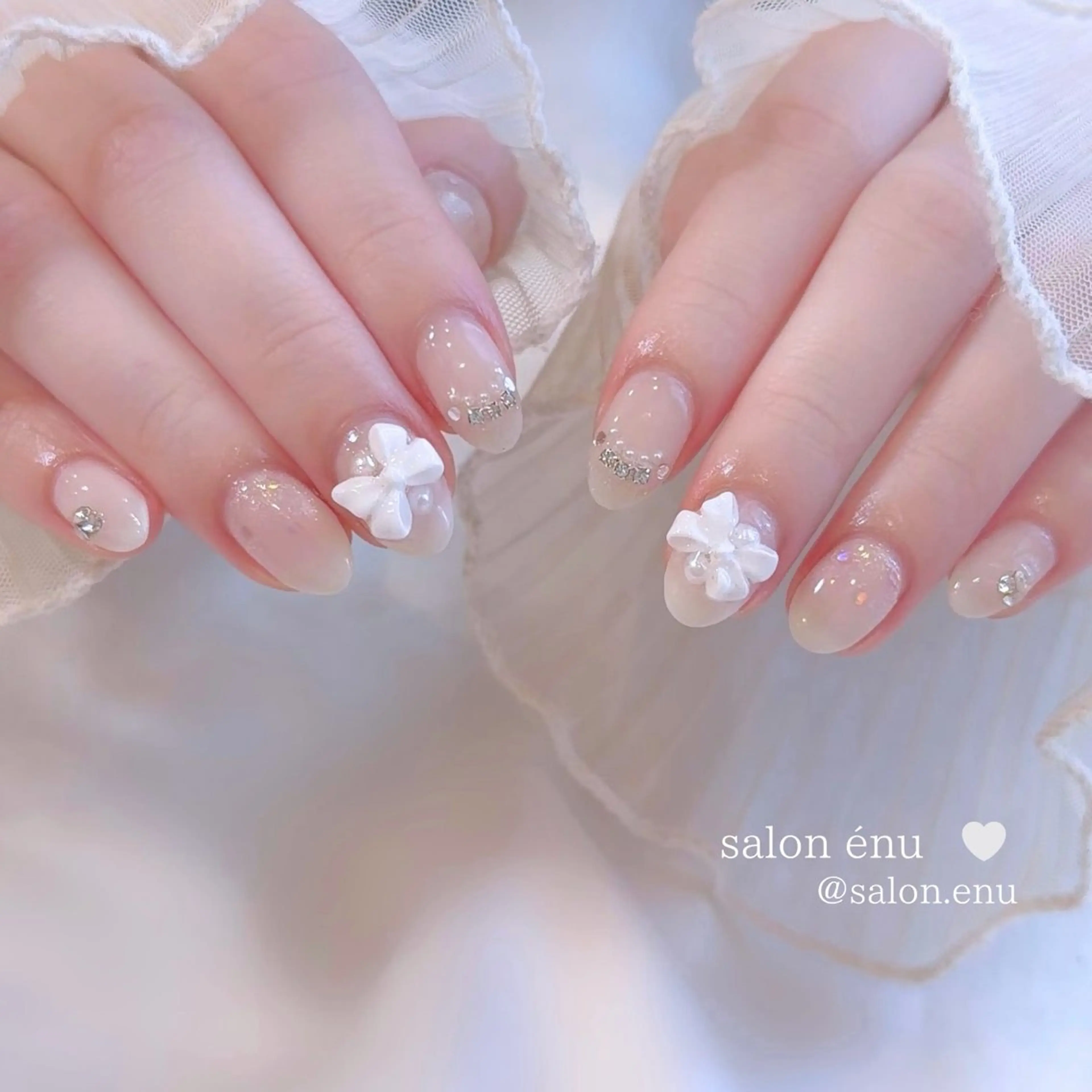 ミディアム ハンドネイル salon enuのネイルデザイン