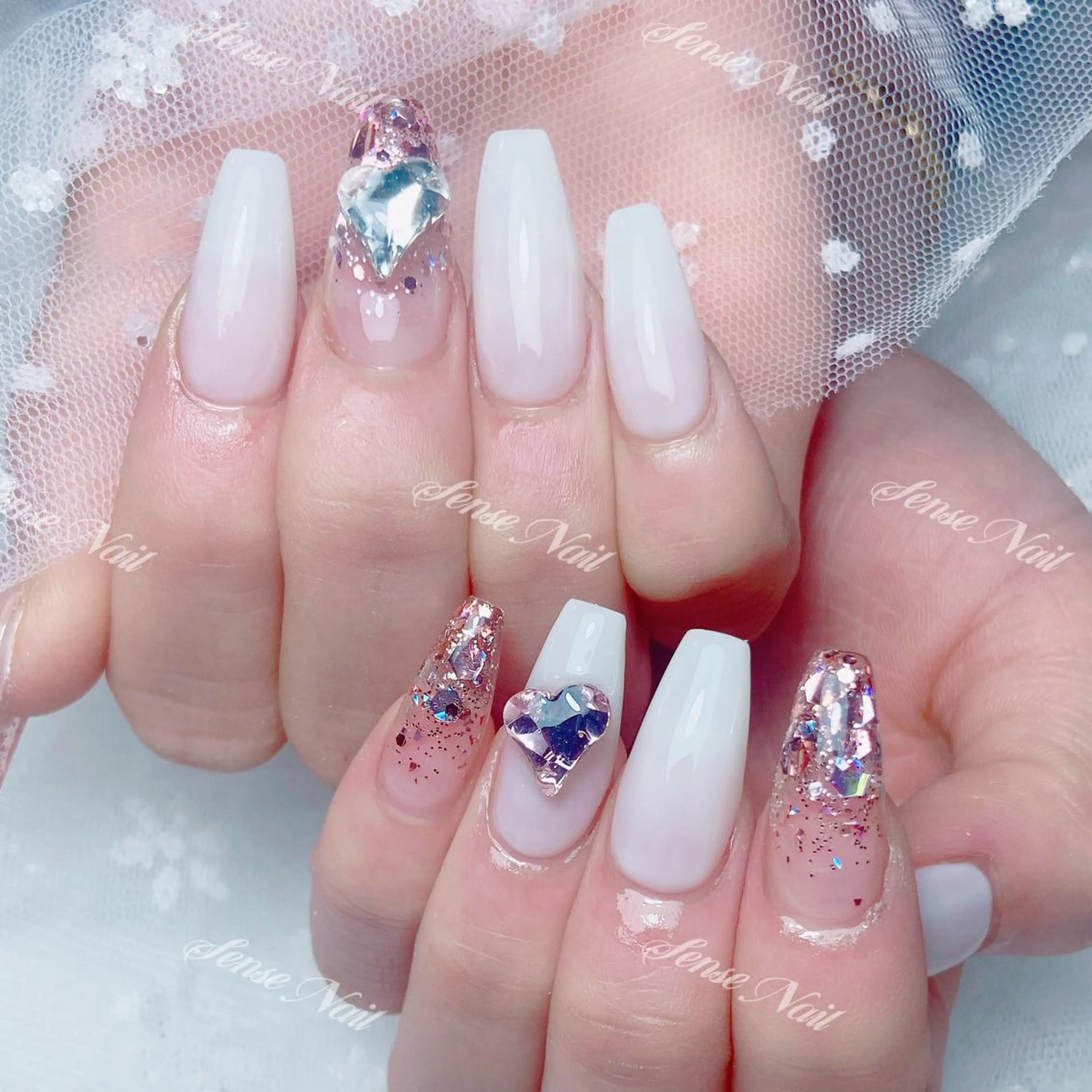 ネイル ハンドネイル ハンドケア Feinn Ink💕のネイルデザイン