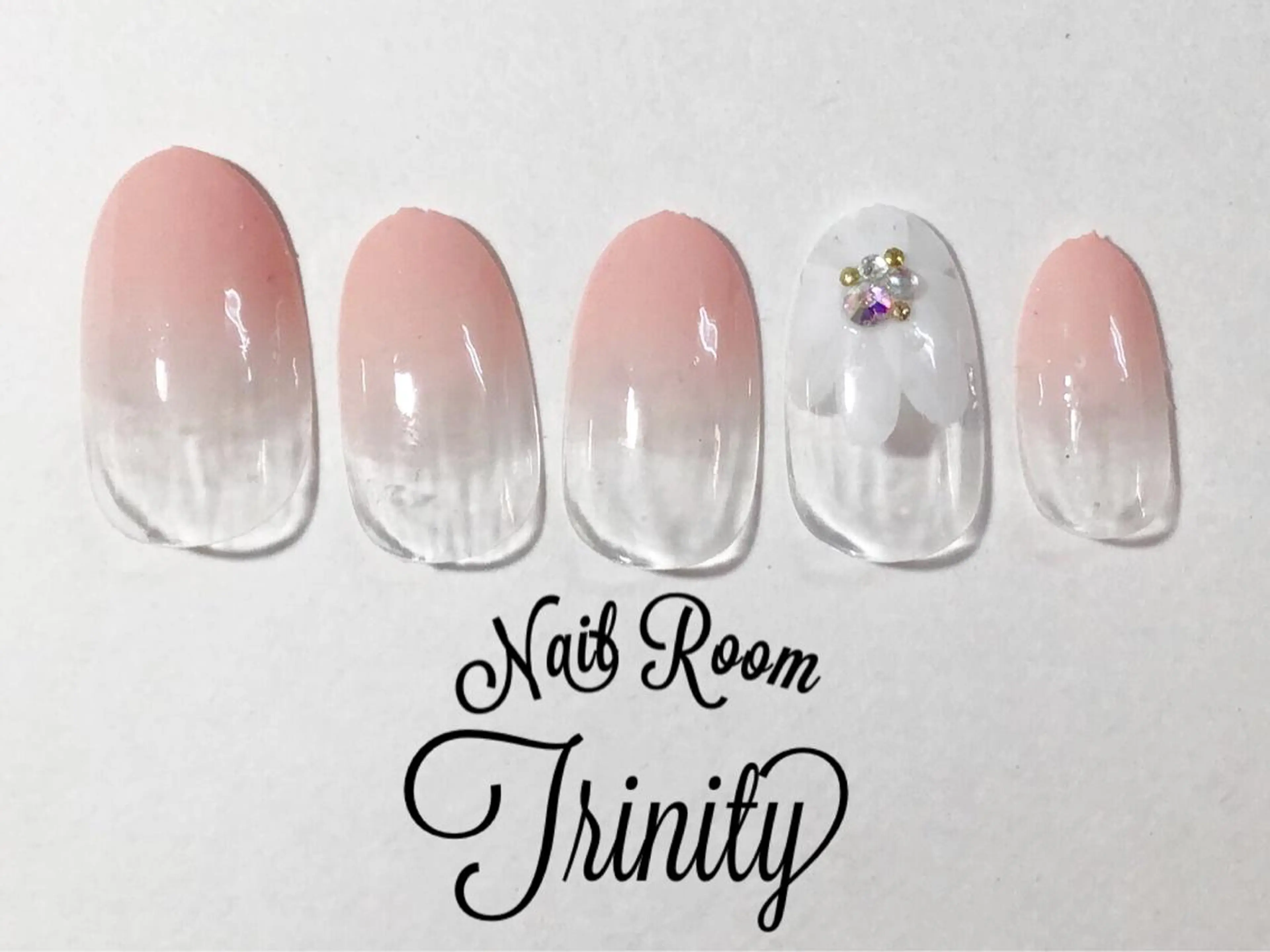 ネイル ハンドネイル Trinity staffのネイルデザイン