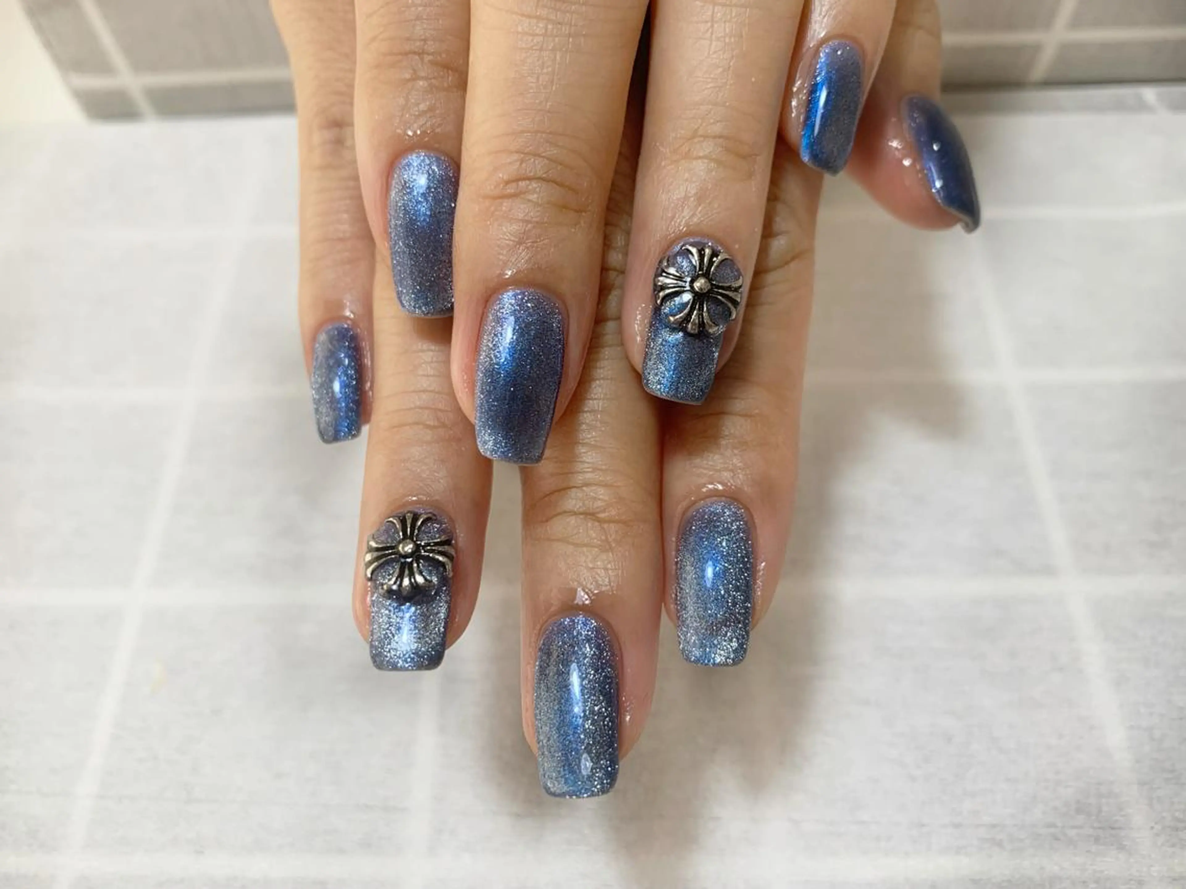 ネイル ハンドネイル NAIL CIRCLESのネイルデザイン