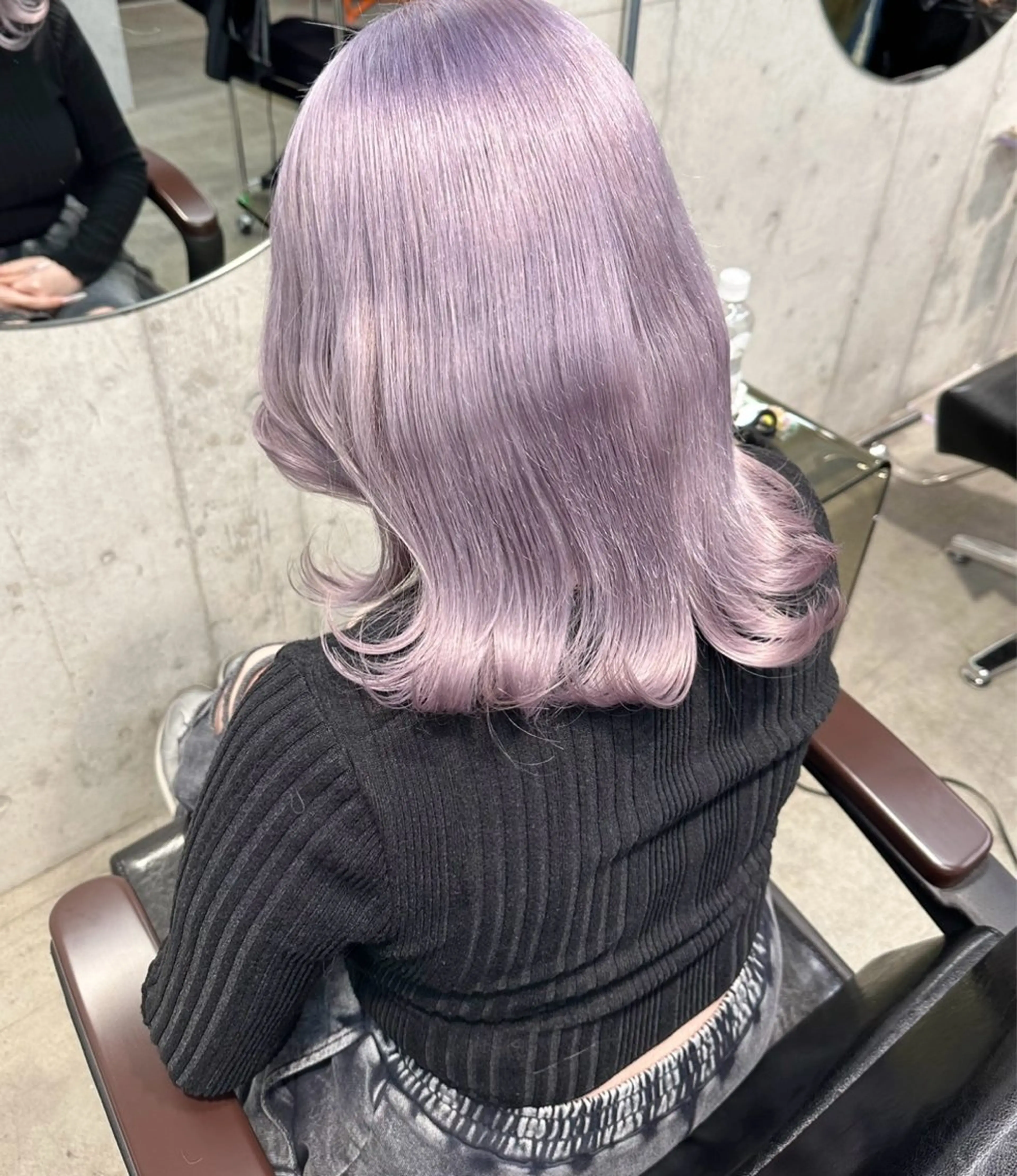 カラー 漆畑 莉奈のヘアスタイル