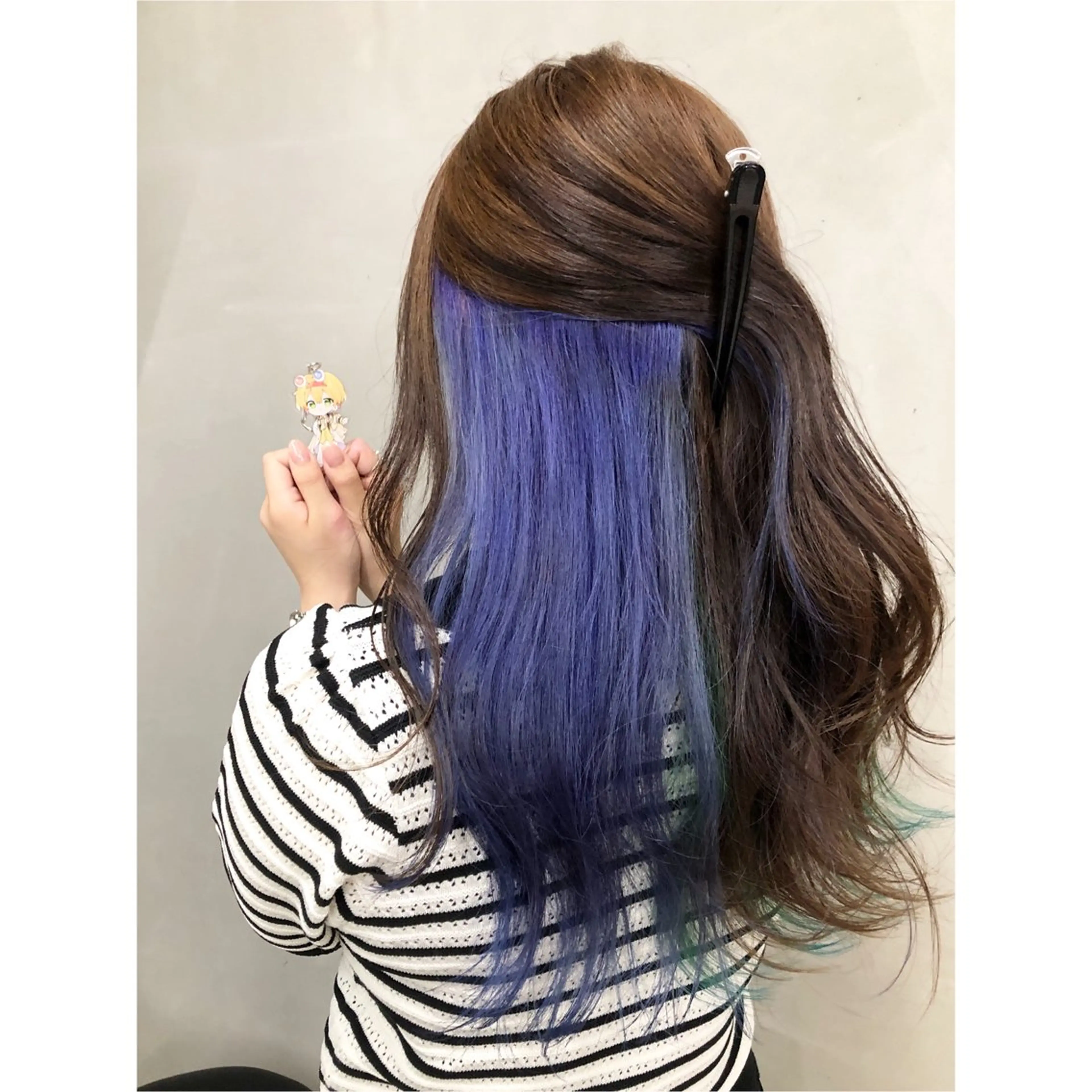 ロング カラー ブリーチ 推しカラー✨ オタク美容師ユウカのヘアスタイル