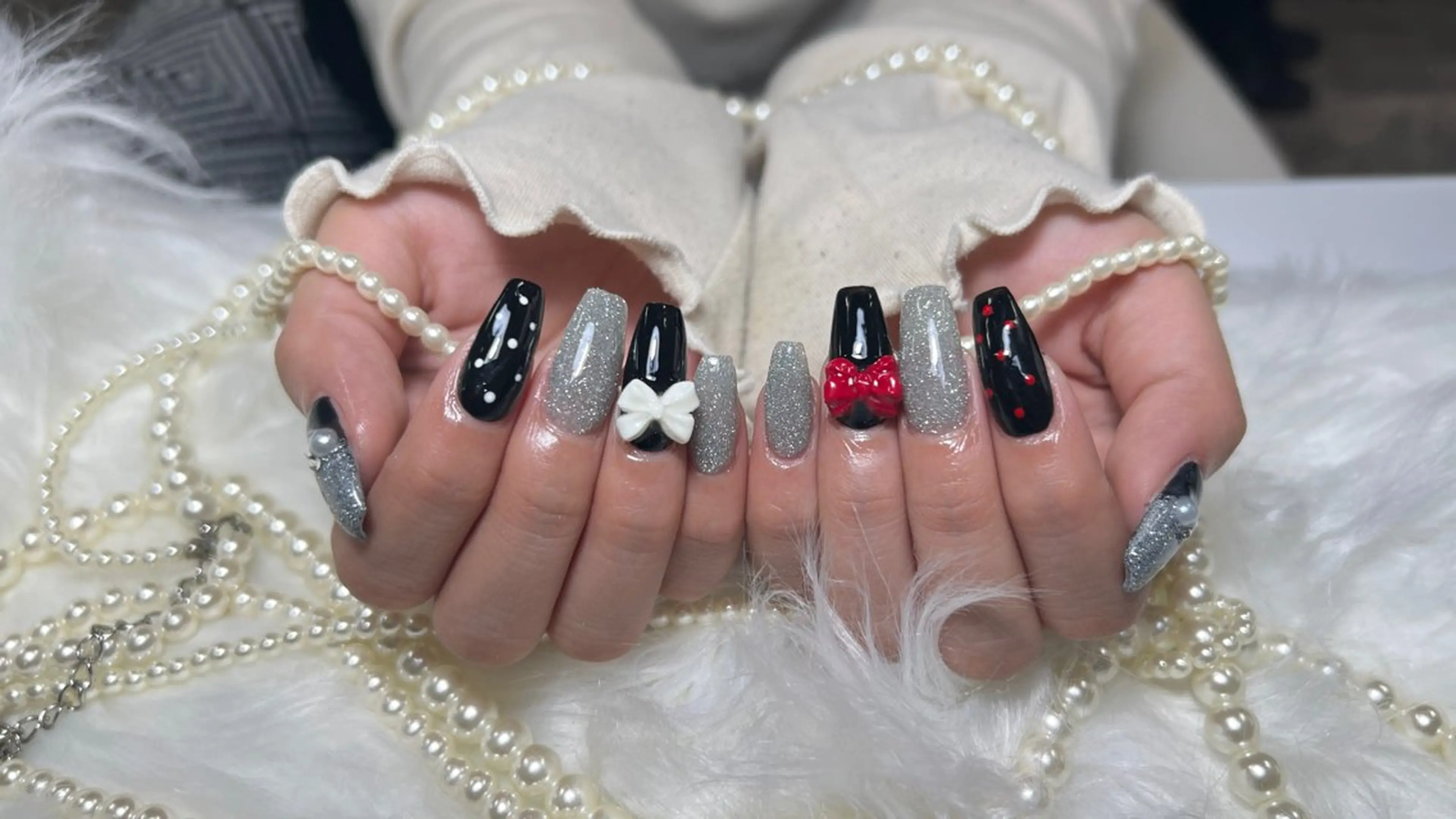 ネイル 長さ出し マグネットネイル スカルプネイル ワンホンネイル Moa nailのネイルデザイン