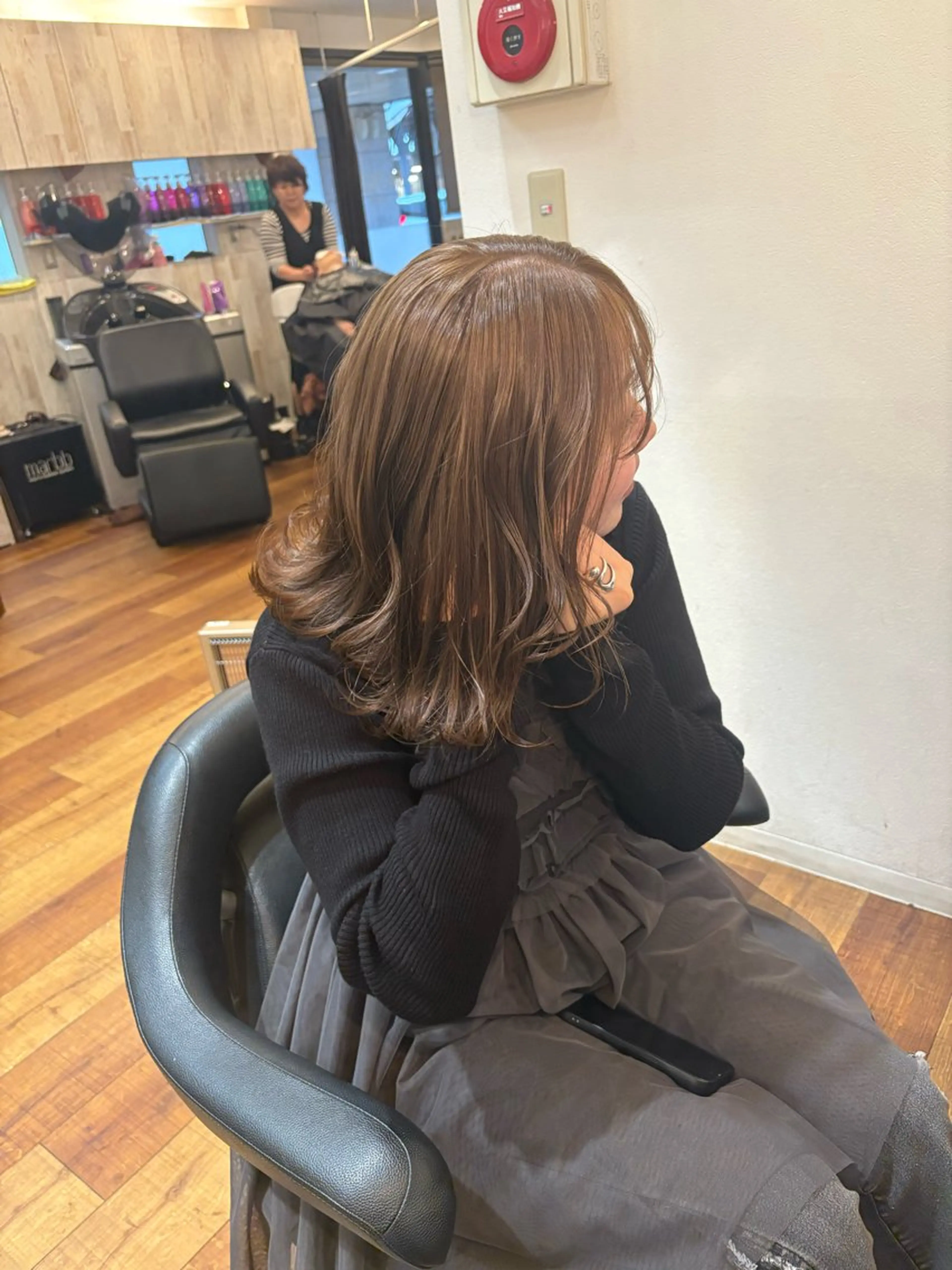 セミロング 赤み消しオリーブ特化 柔らか縮毛矯正🌷辻のヘアスタイル