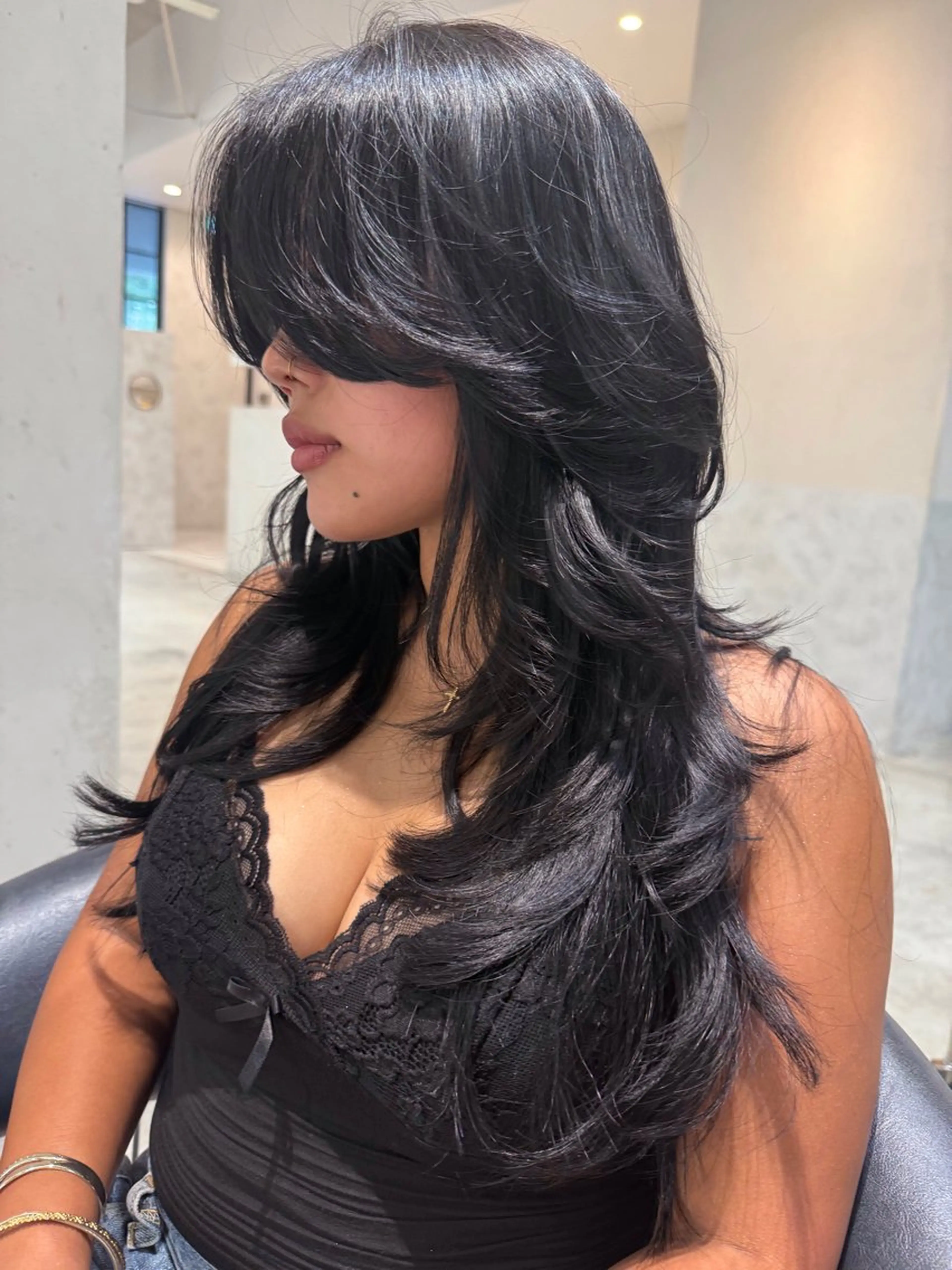 セミロング DEAN 名駅店 大人レイヤーカットのヘアスタイル