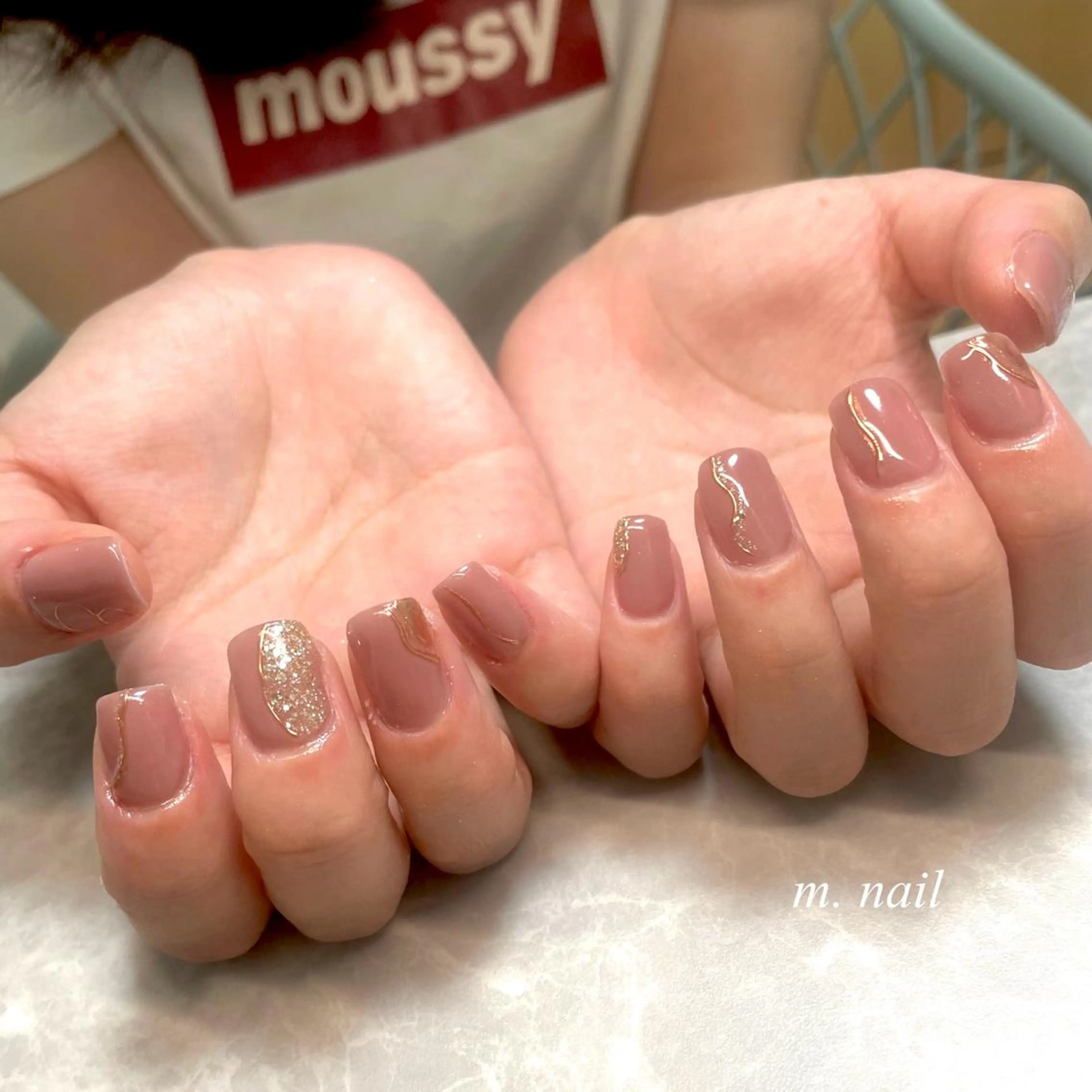 ネイル ミラーネイル 持ち込み ニュアンスネイル 夏ネイル ハンドネイル m.nail salonのネイルデザイン