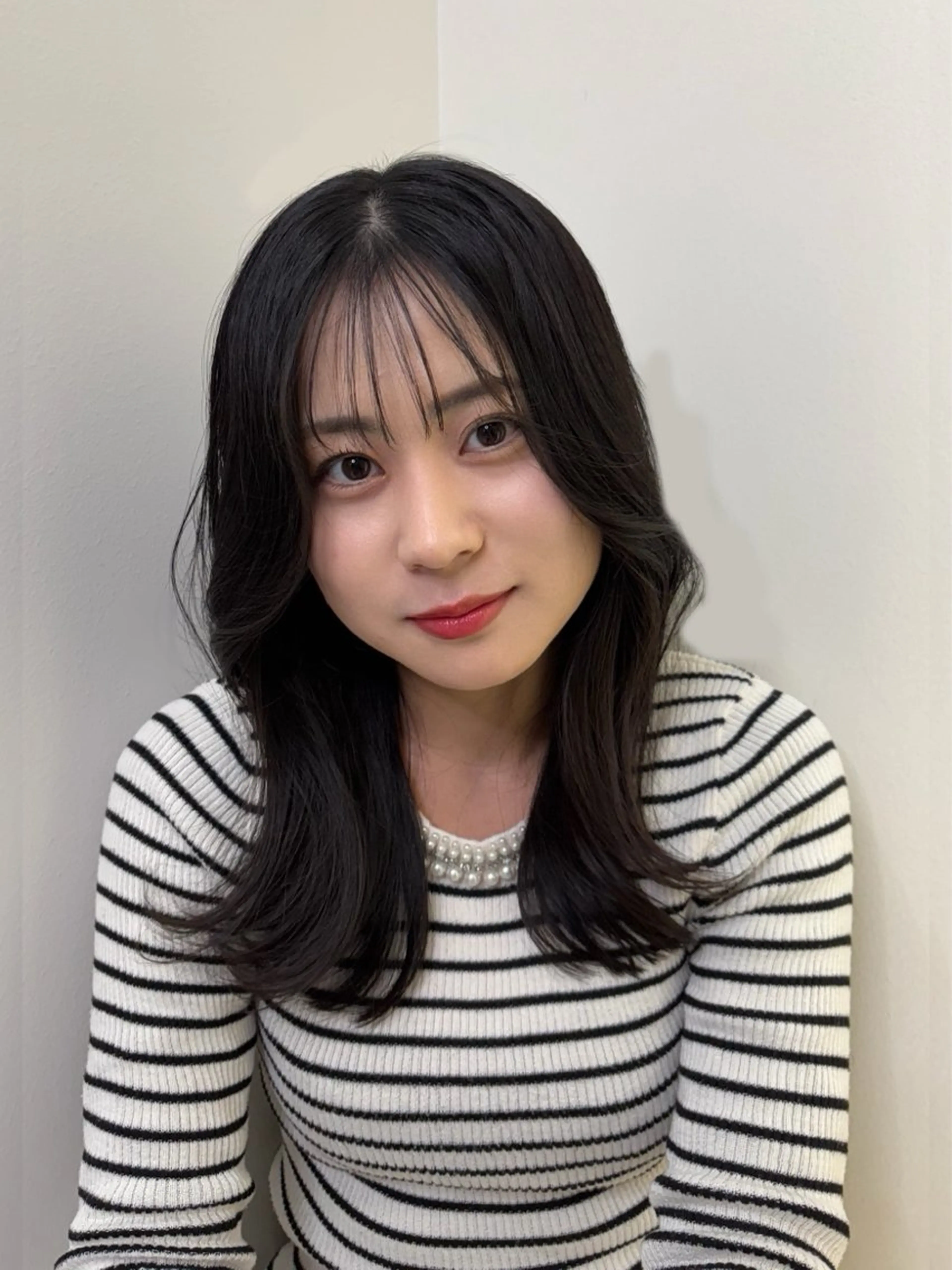 セミロング 余崎 優花のヘアスタイル