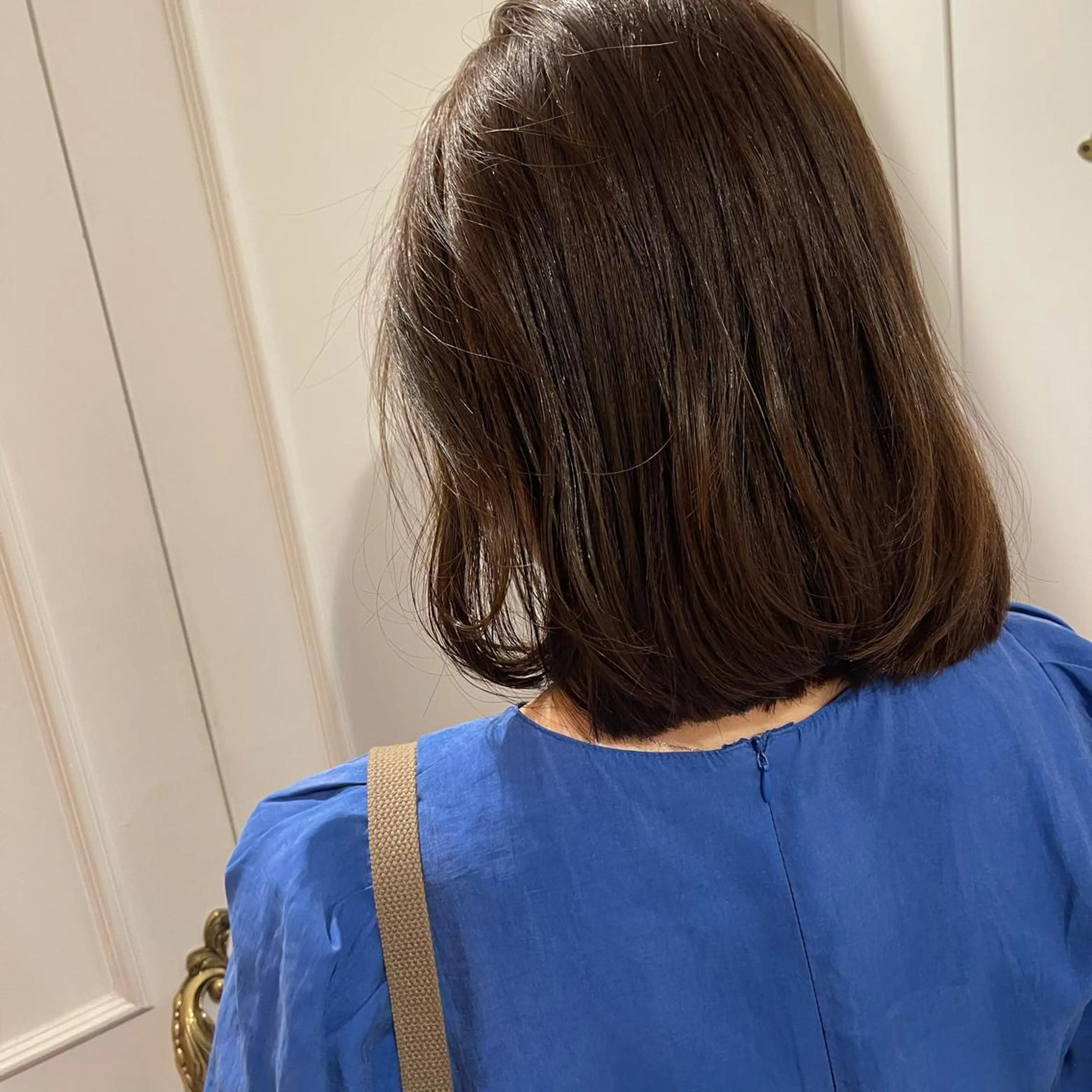 ミディアム カラー ブリーチ ブラウンカラー ブリーチなしカラー オリーブブラウン yu-ri🩷 韓国ヘアのヘアスタイル