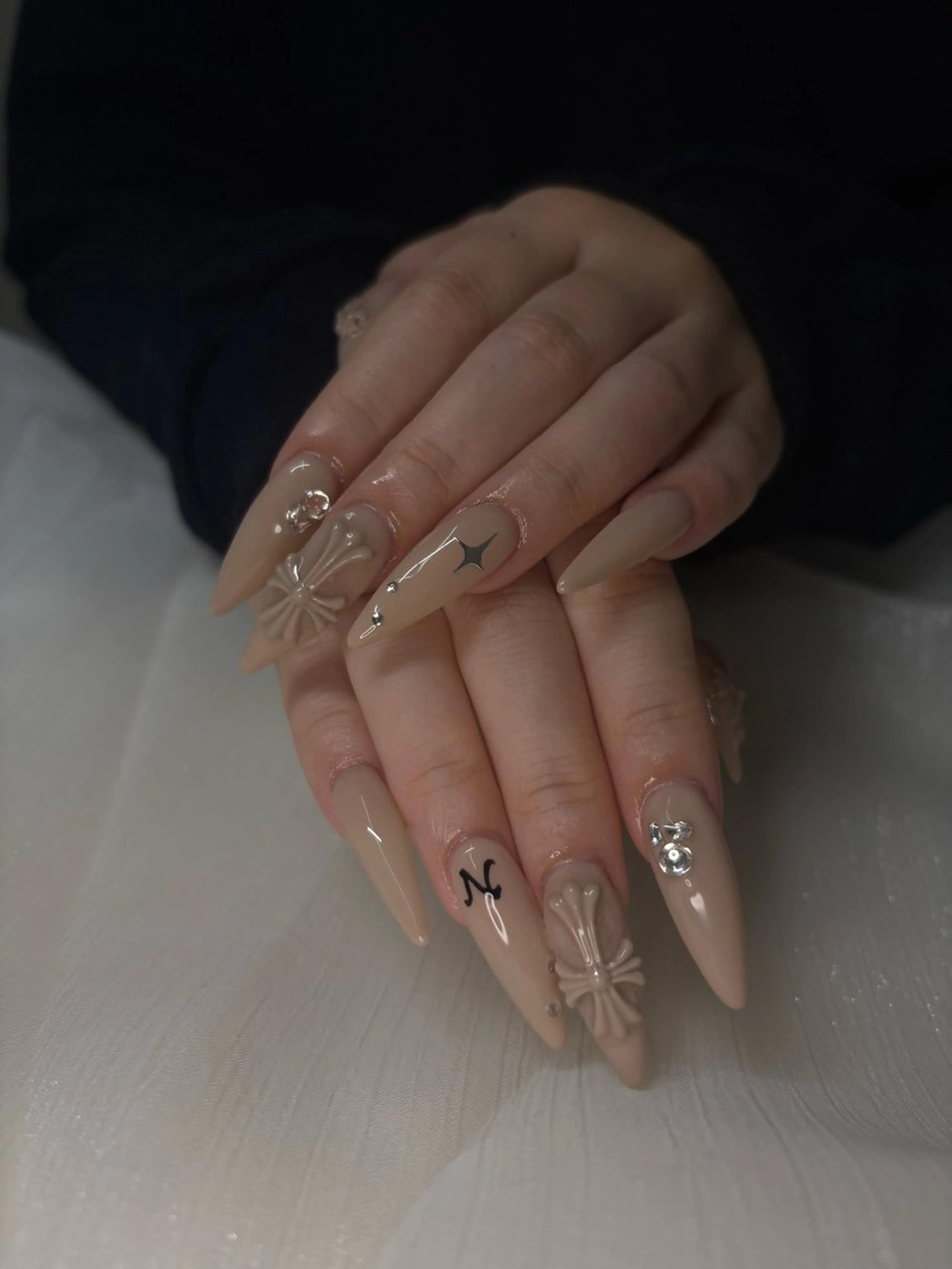 ネイル ネイルチップ glowé Runaのネイルデザイン