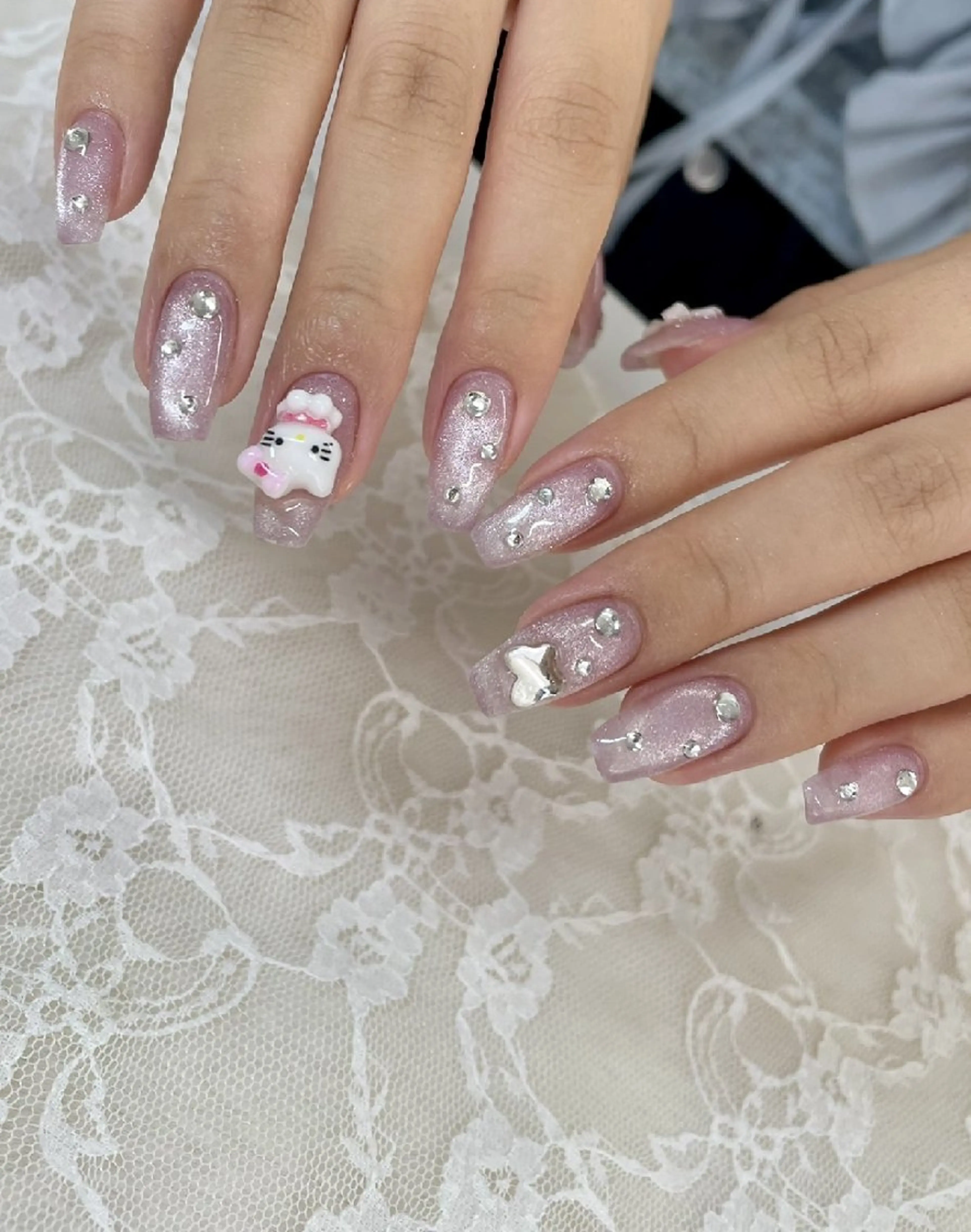 ネイル マグネットネイル ピンク ストーンネイル ワンホンネイル ハンドネイル ハンドケア 心斎橋Salon Epokkuのネイルデザイン