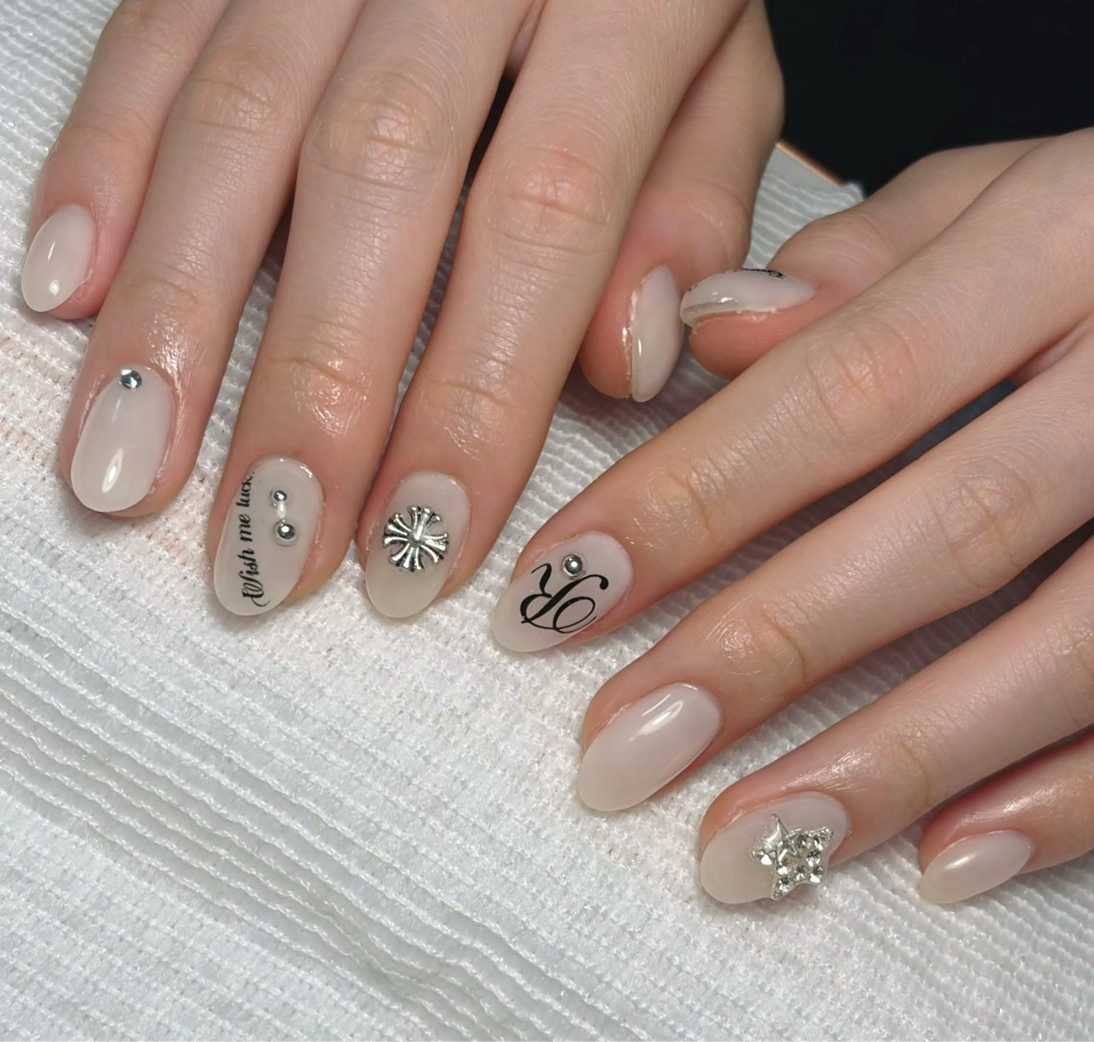 ネイル Mio nail Osakaのネイルデザイン