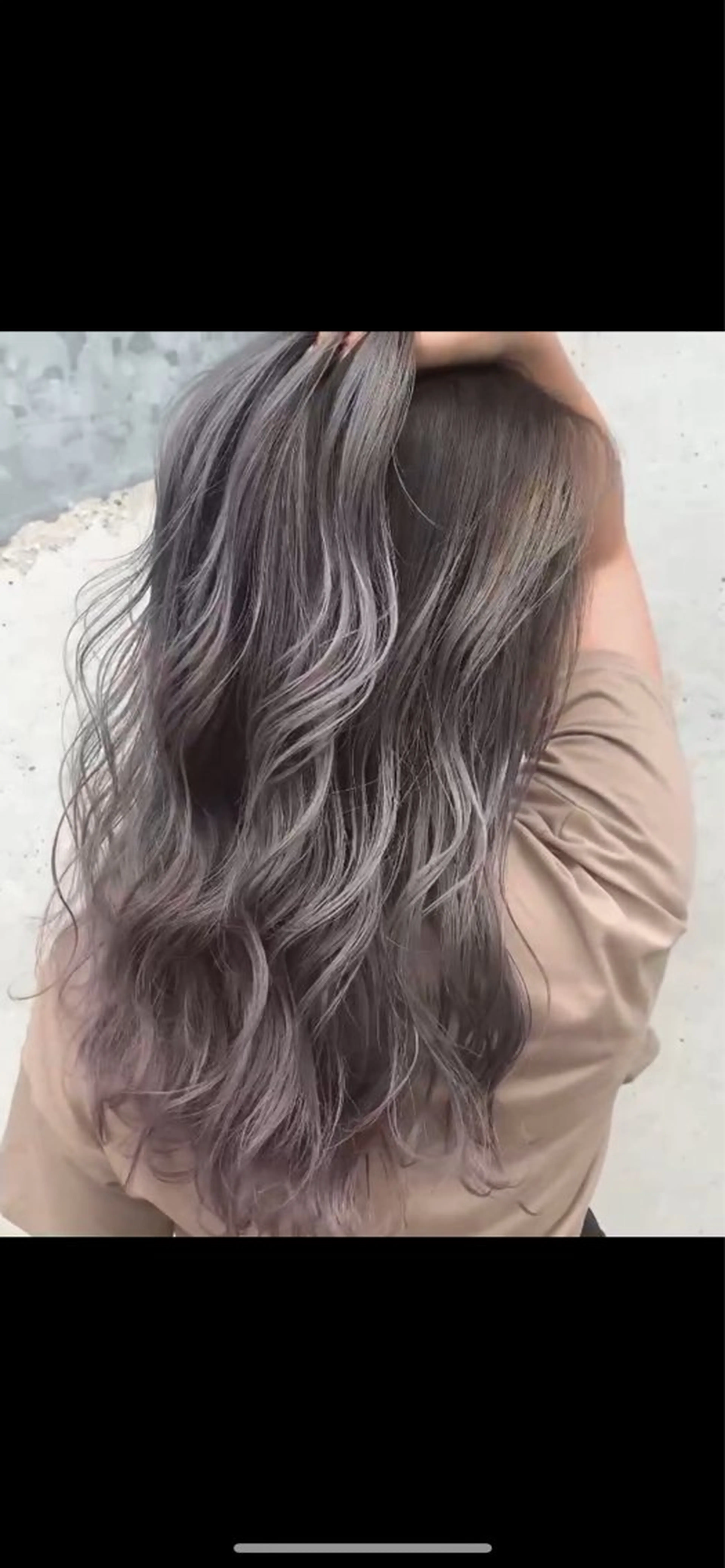 ロング NENE🌿ブリーチ 無しダブルカラーのヘアスタイル