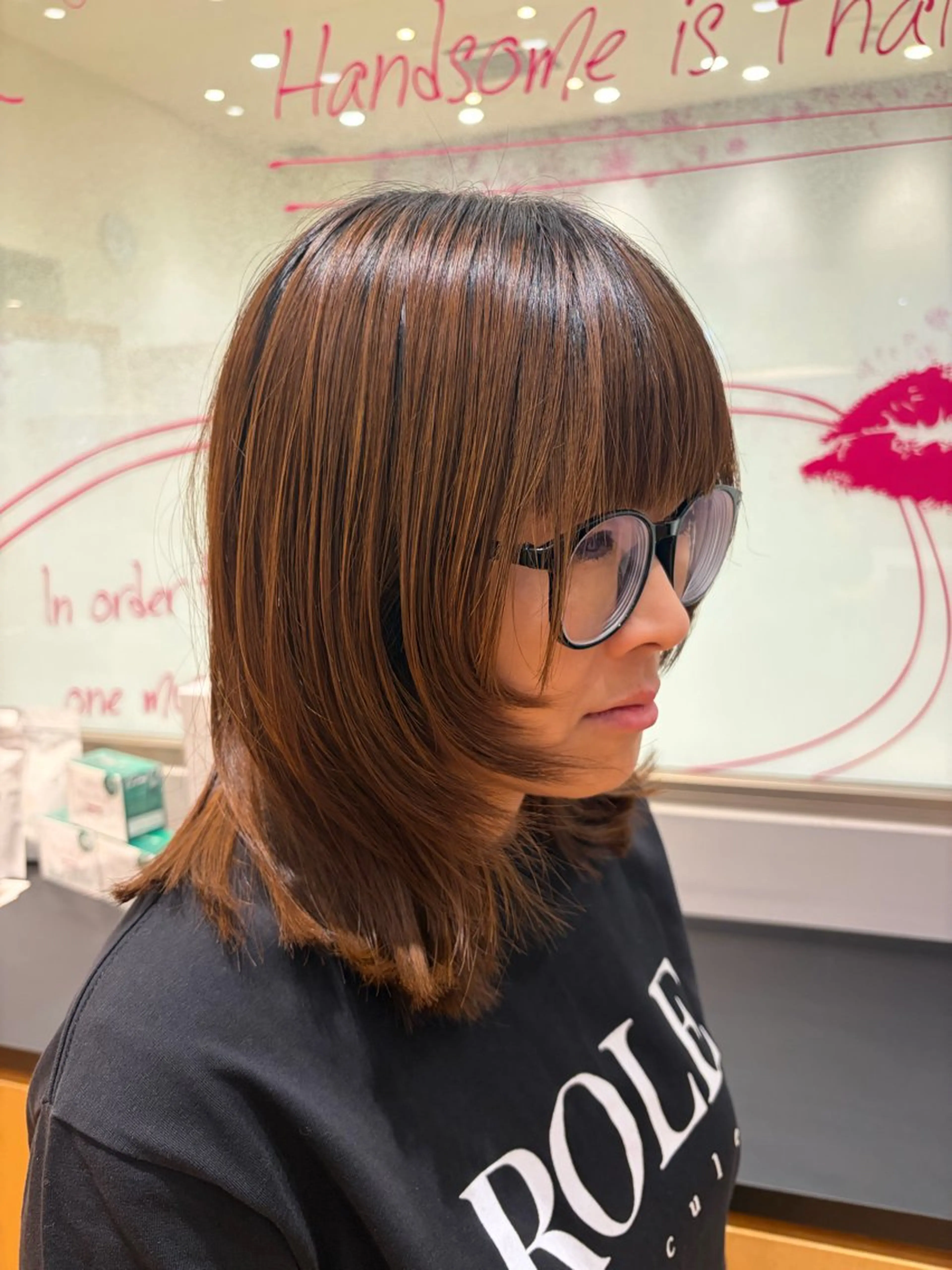 ミディアム レイヤーカット カット 梶原 美保のヘアスタイル