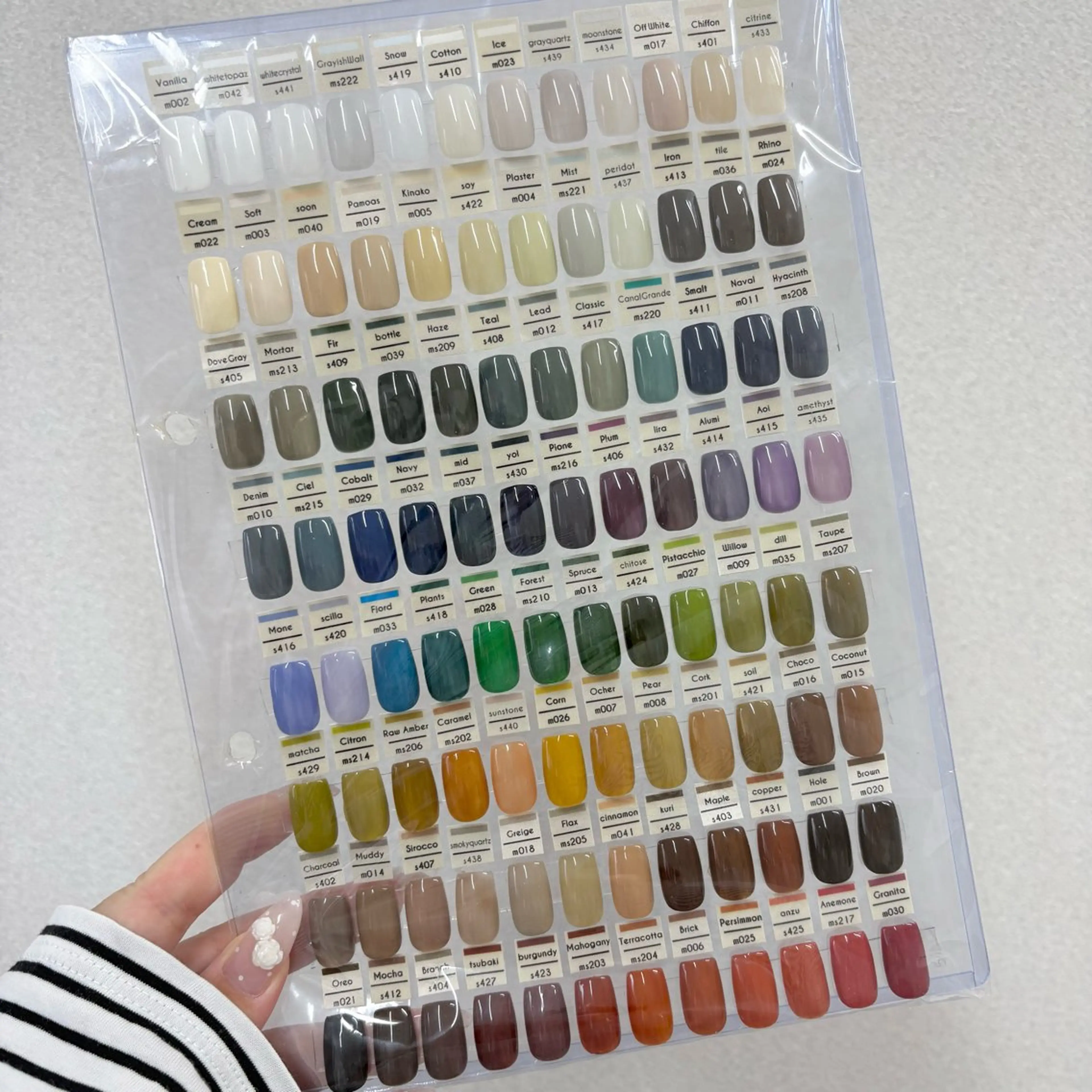 ネイル マットネイル SHILON karinのネイルデザイン