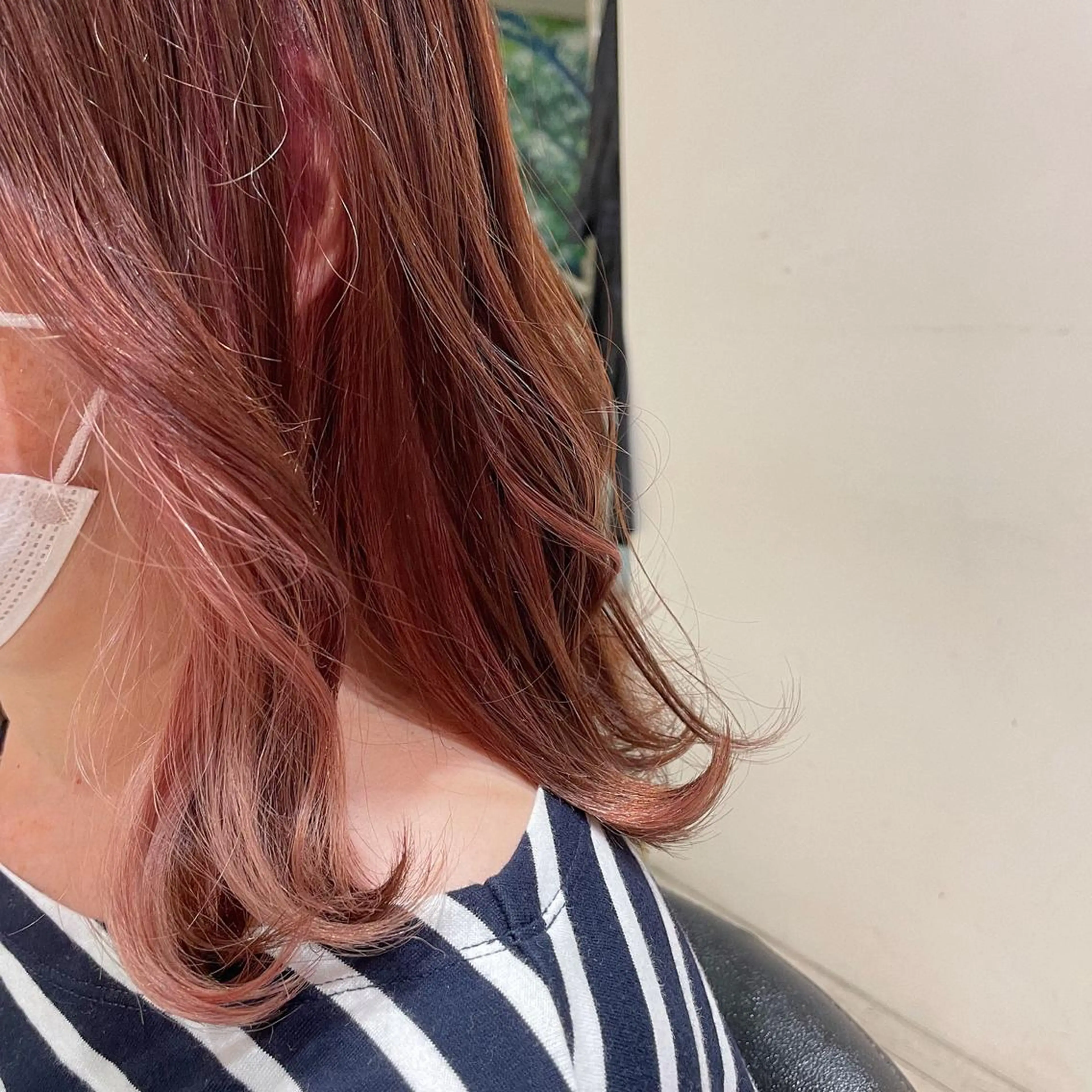 ミディアム カラー インナーカラー 松本 美涼のヘアスタイル