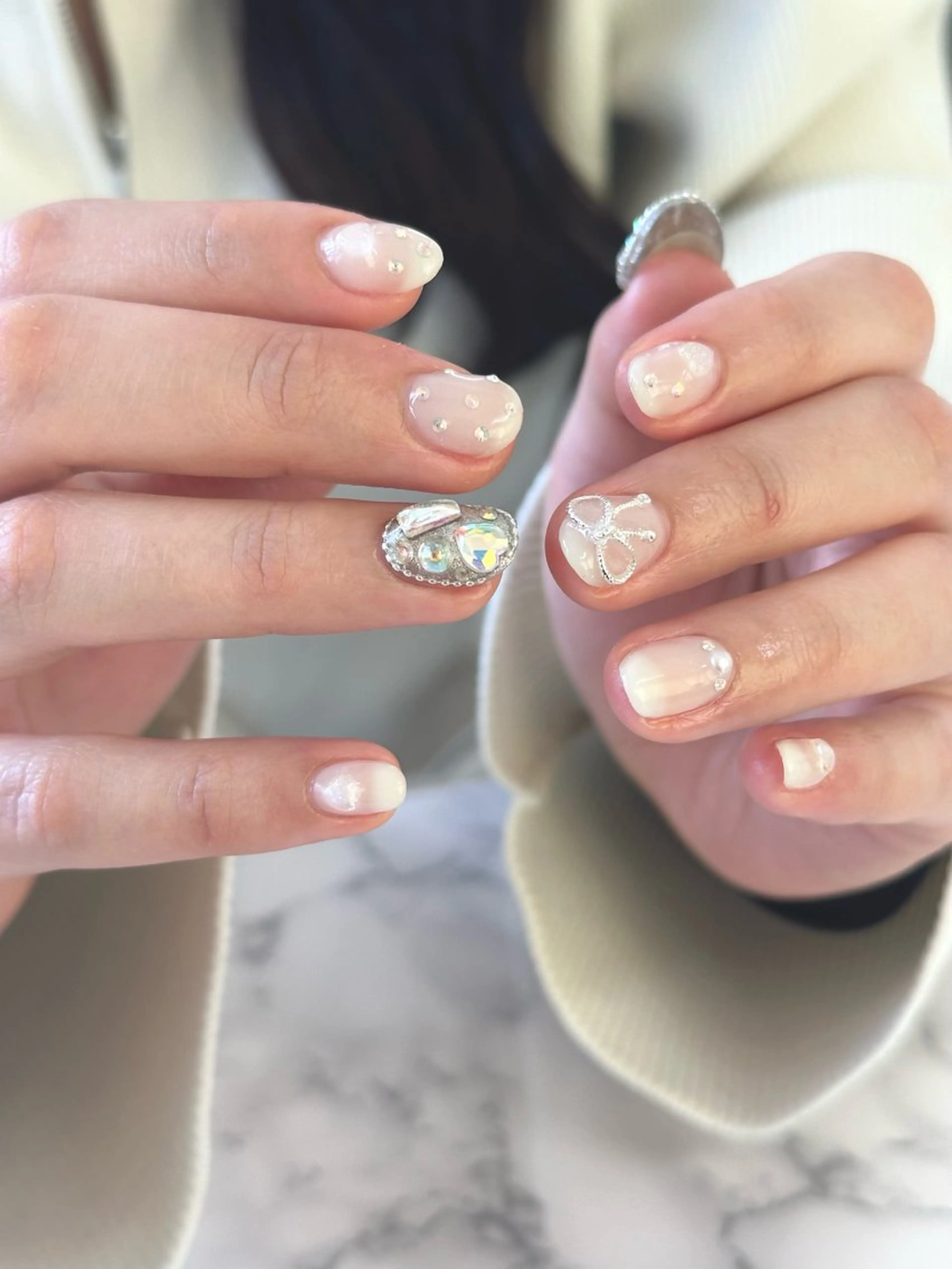 ネイル ハンドネイル salon iris 🦋北広島市大曲のネイルデザイン