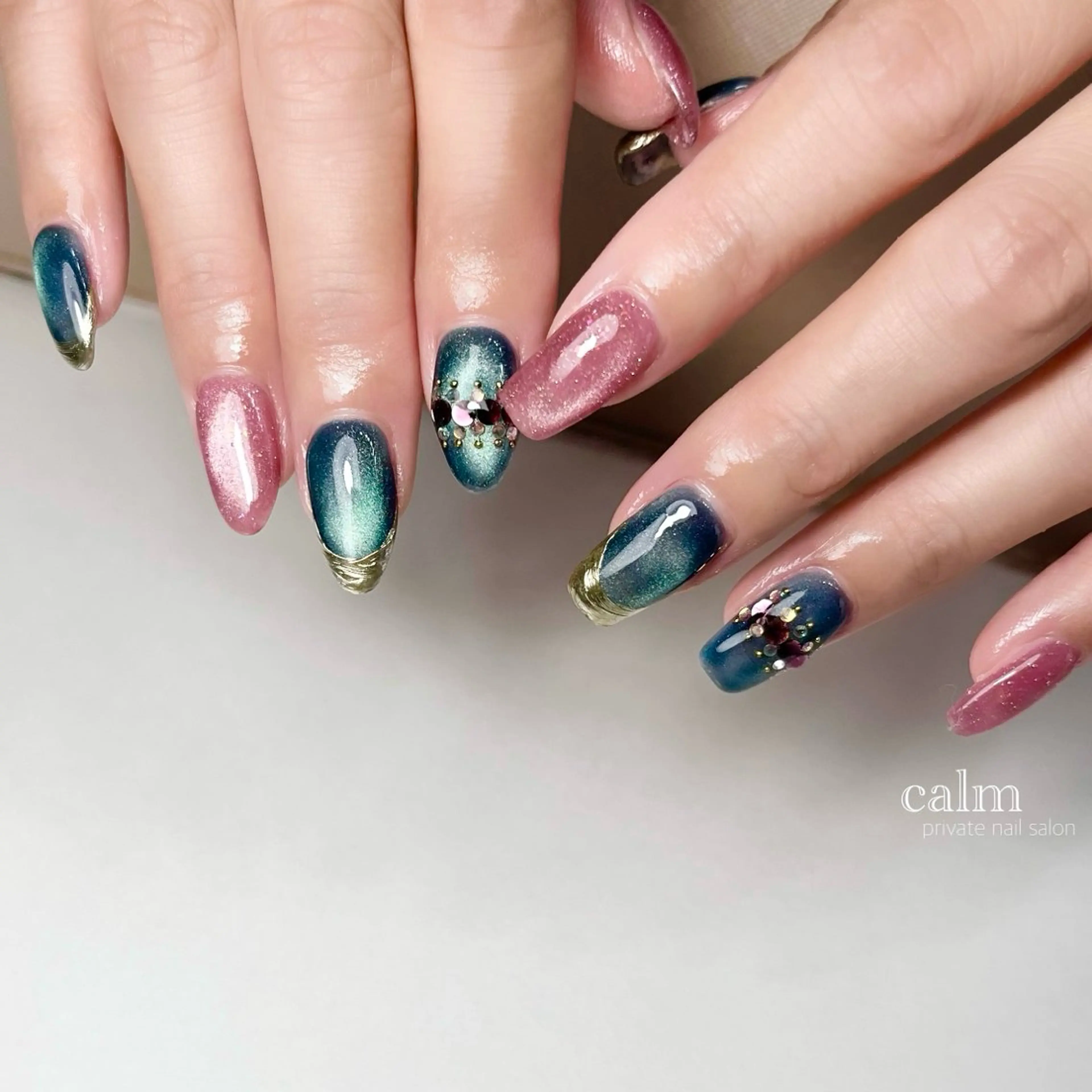 ネイル ハンドネイル calm 〔ｶｰﾑ〕のネイルデザイン