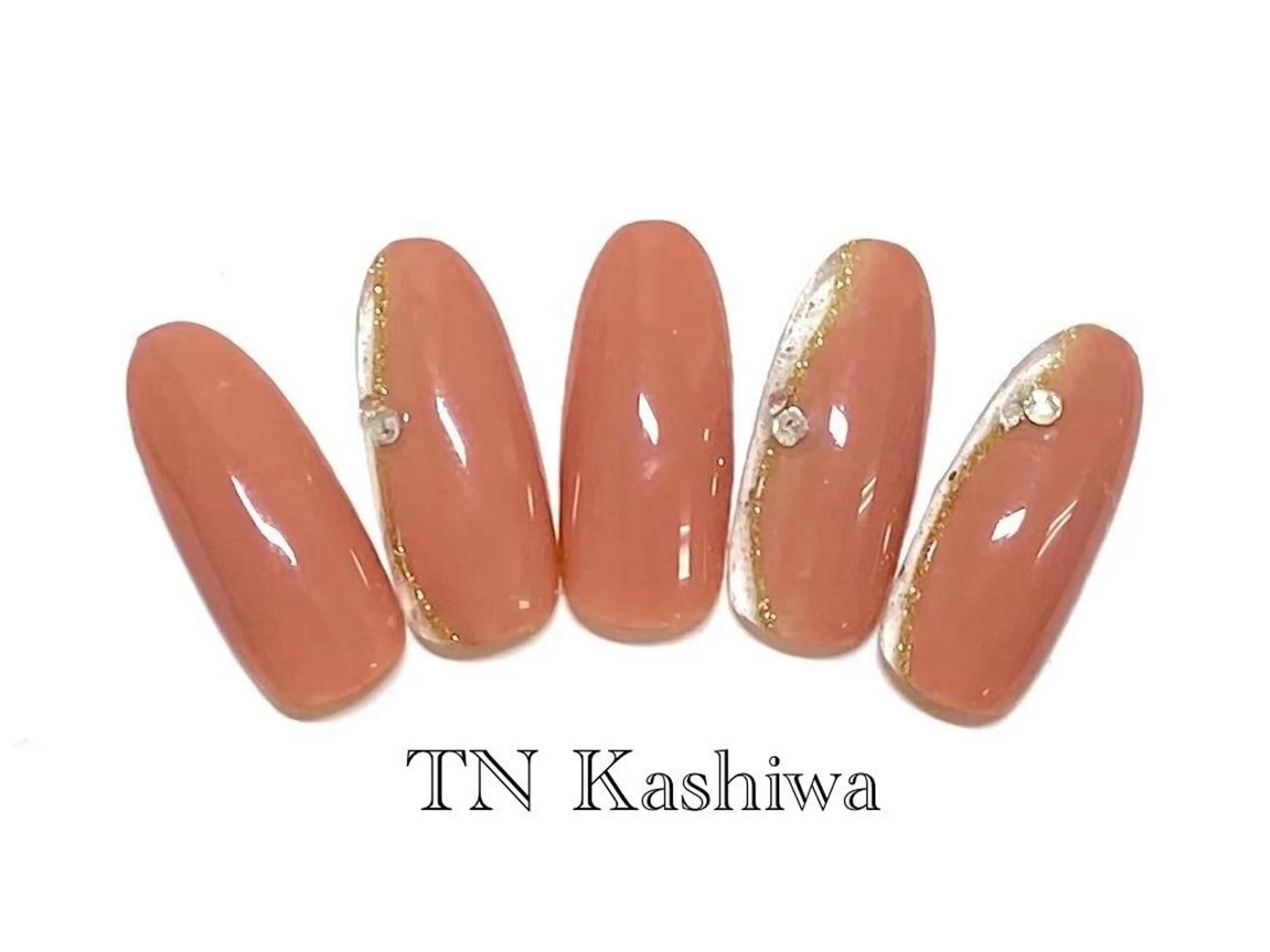 ネイル 橋立 亜美のネイルデザイン