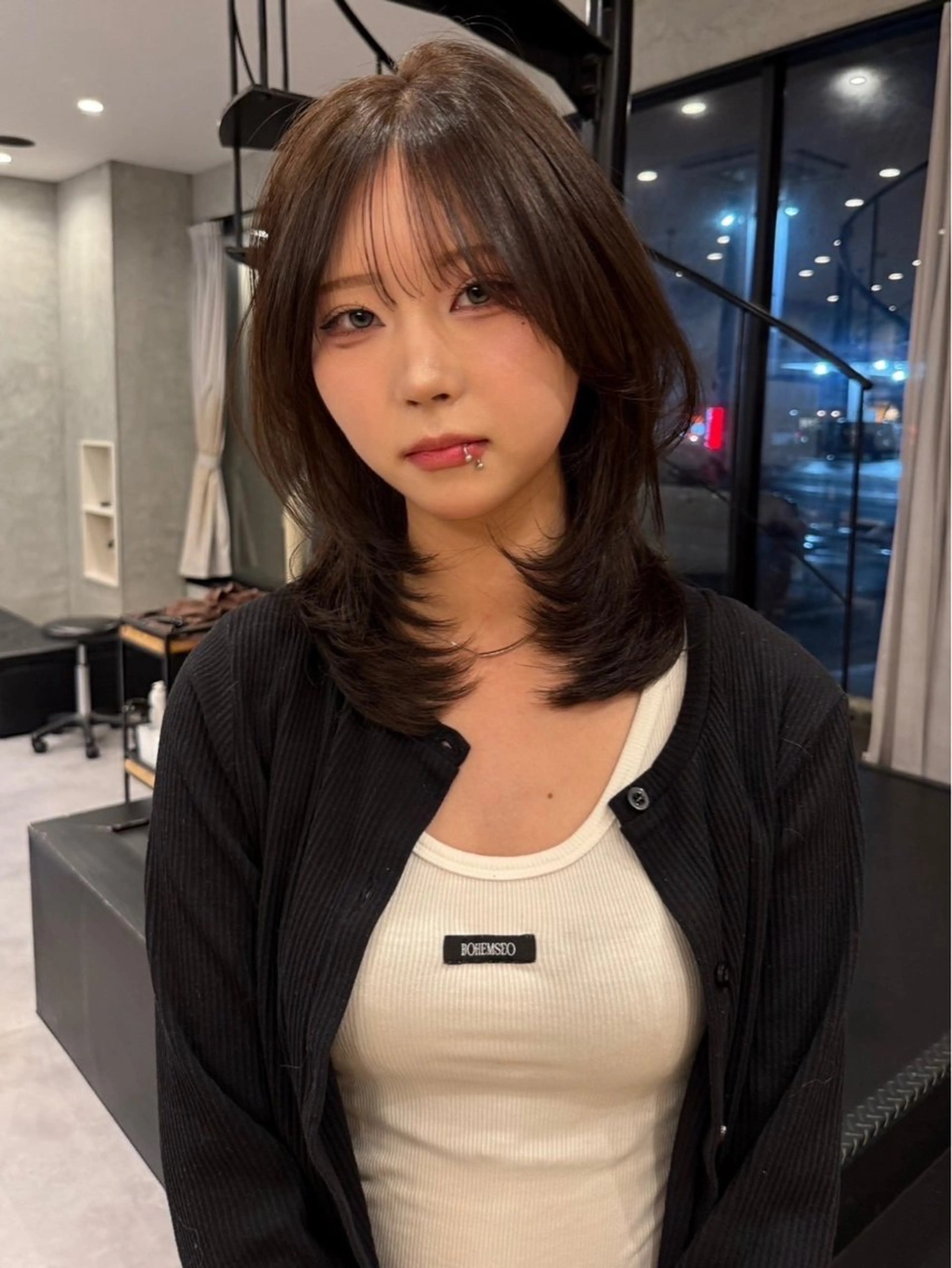 ミディアム 韓国風ヘア レイヤーカット カット トリートメント パーマ/縮毛矯正/ LUVISM佐藤里咲のヘアスタイル