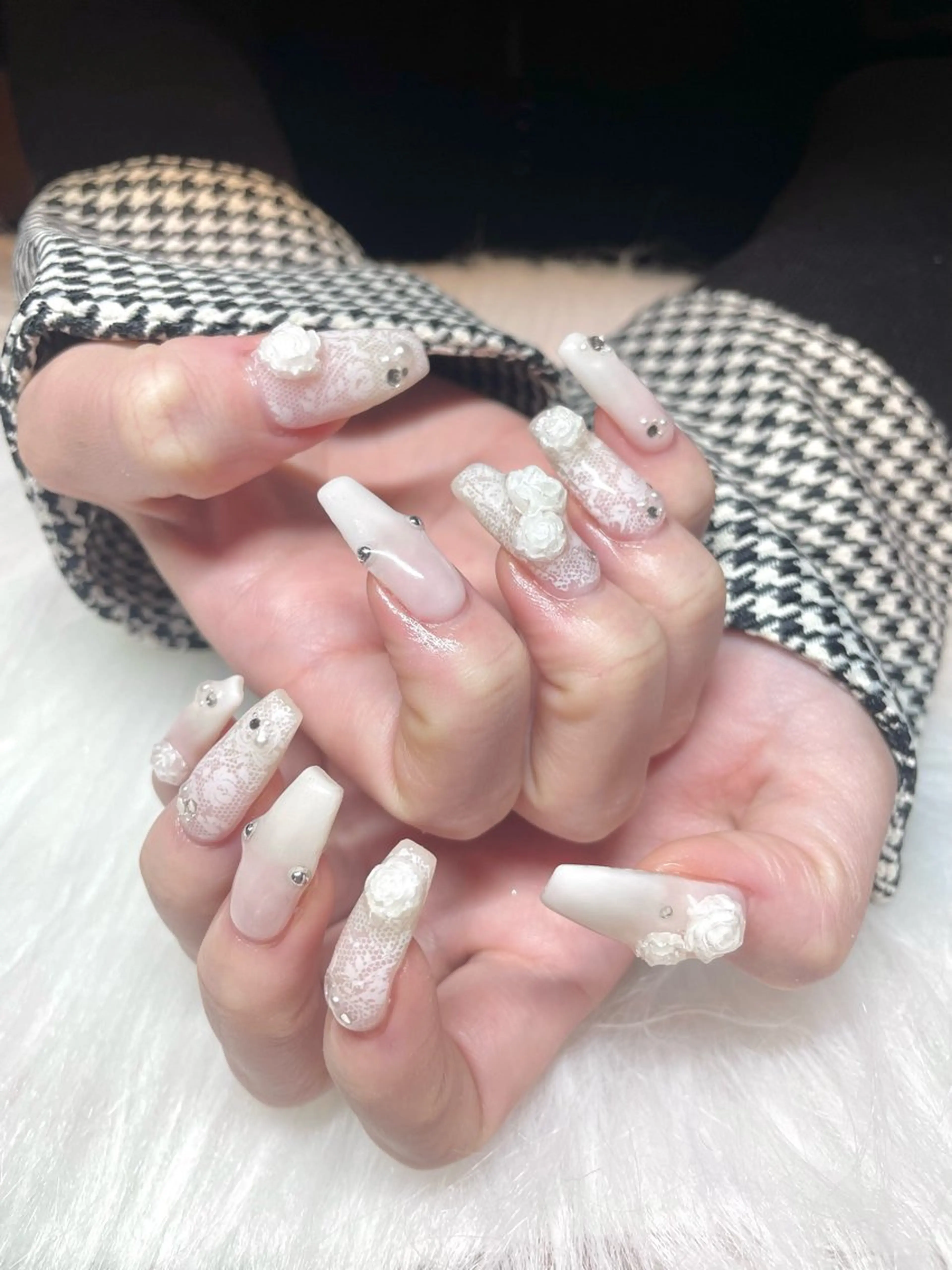 ネイル レース ハンドネイル Nail ヌシん家 AKANEのネイルデザイン