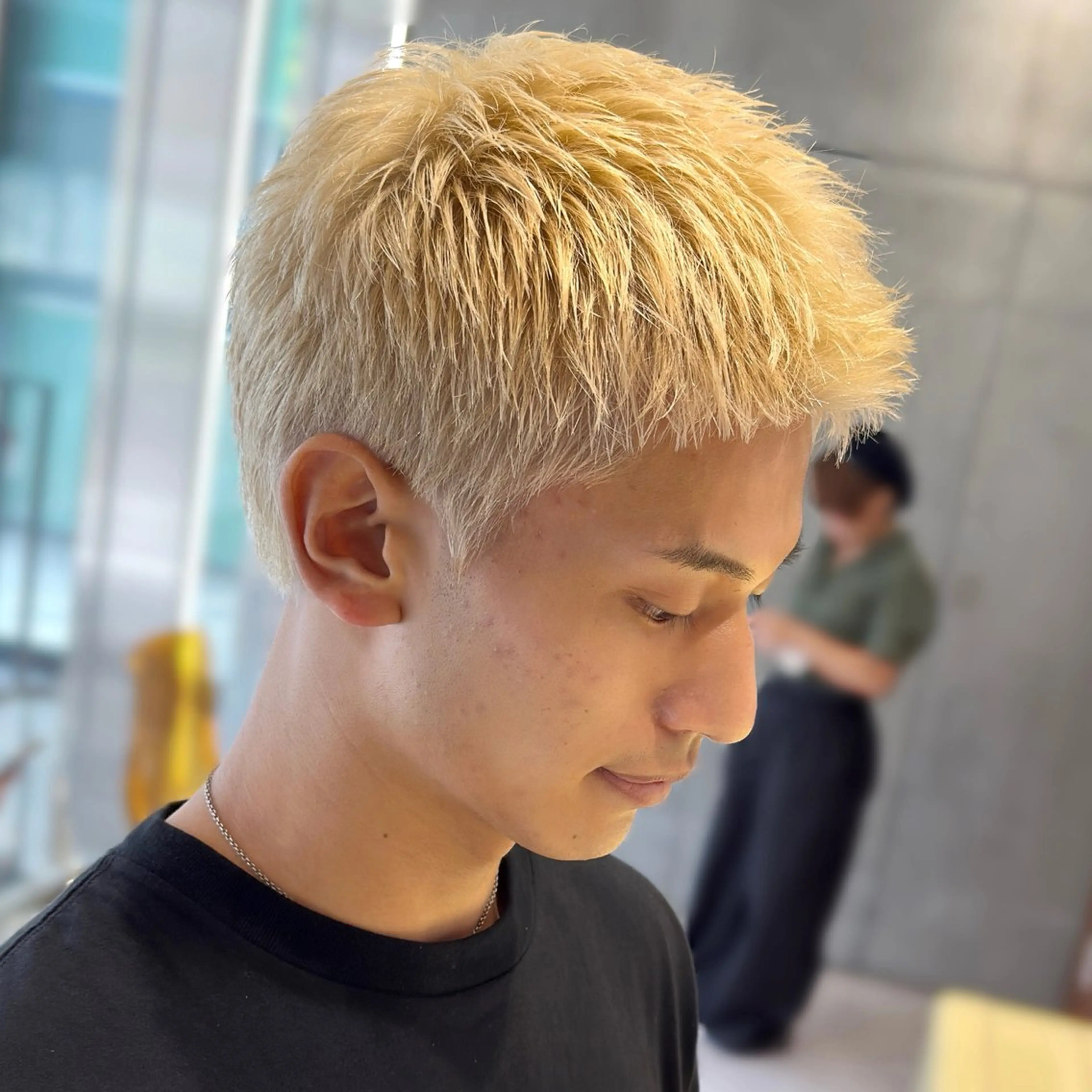 メンズ メンズハイトーン スパイキーショート メンズベリーショート カット 渋谷メンズ特化 佐橋世奈のヘアスタイル