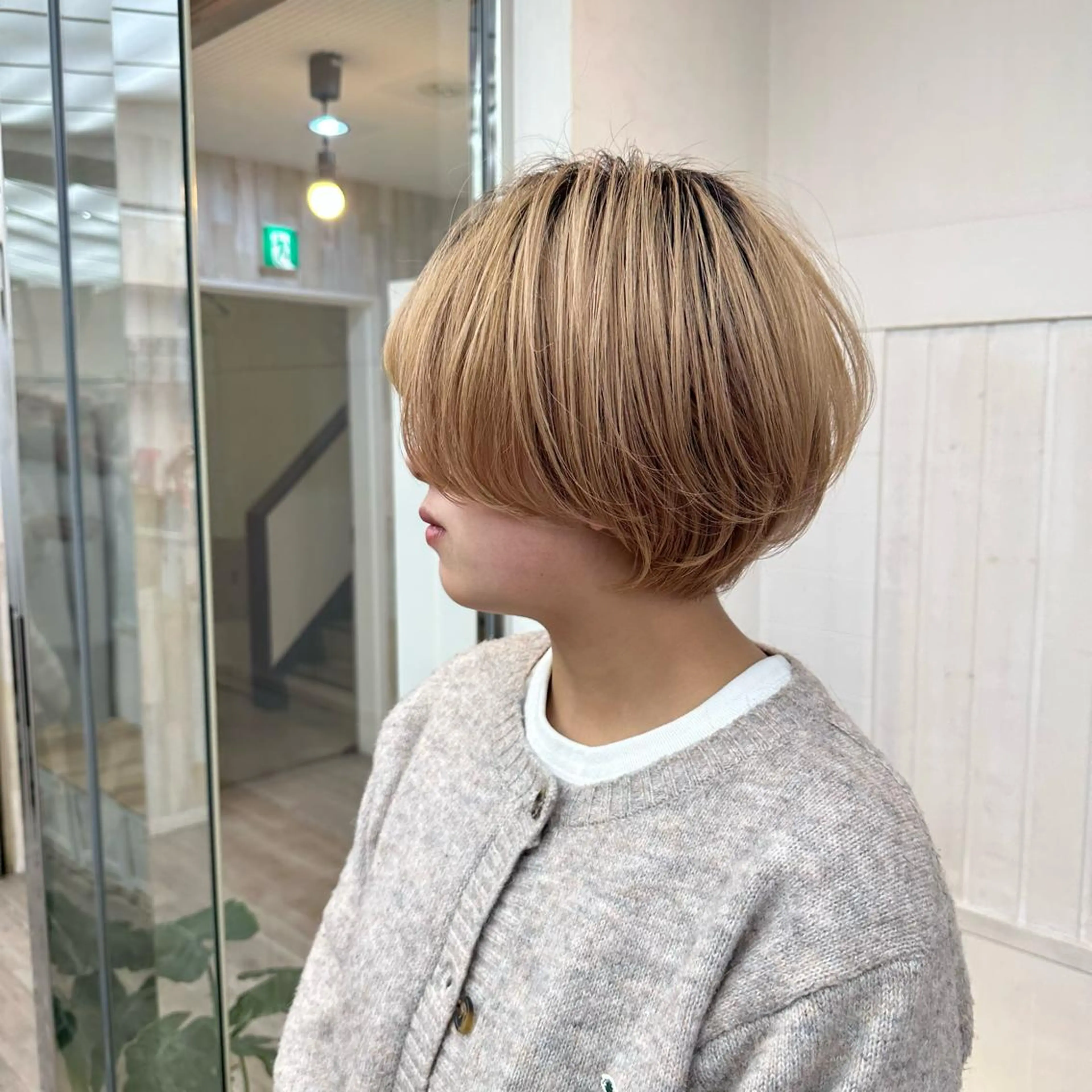 ショート KEIGO/ ベージュカラーのヘアスタイル