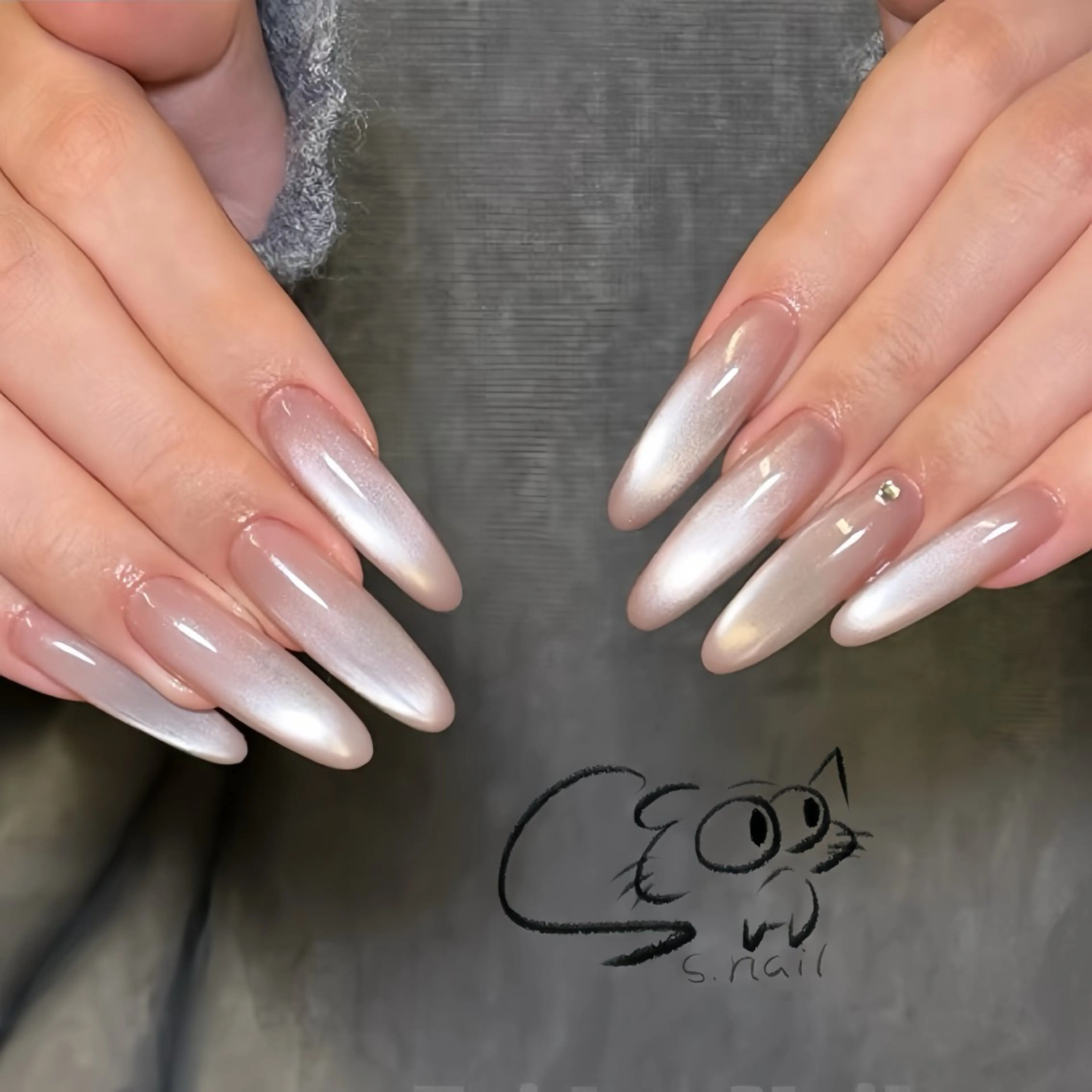 ネイル チークネイル フレンチネイル グラデーション マグネットネイル ワンカラーネイル S.nail _のネイルデザイン