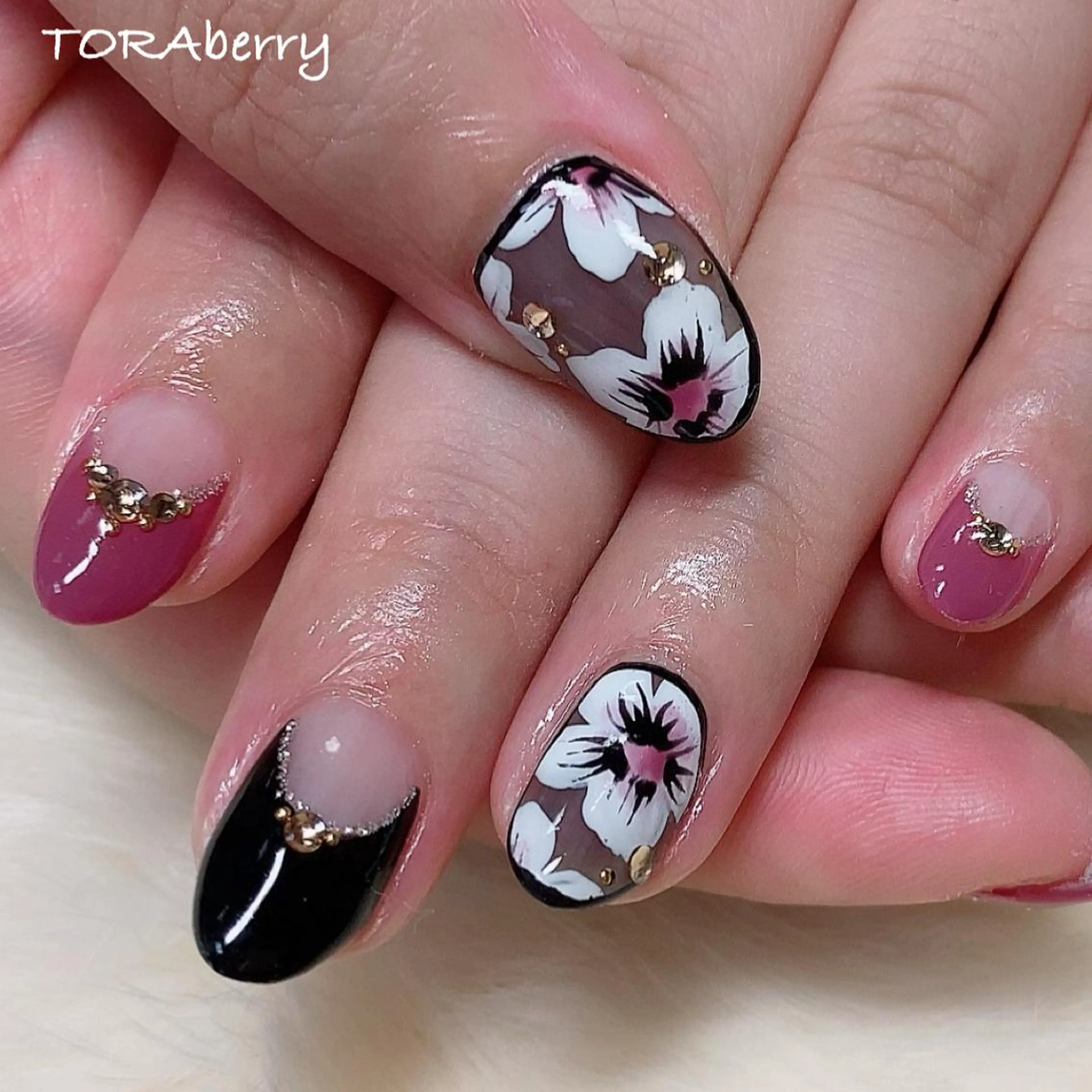 ネイル ハンドネイル ネイリスト なつみのネイルデザイン