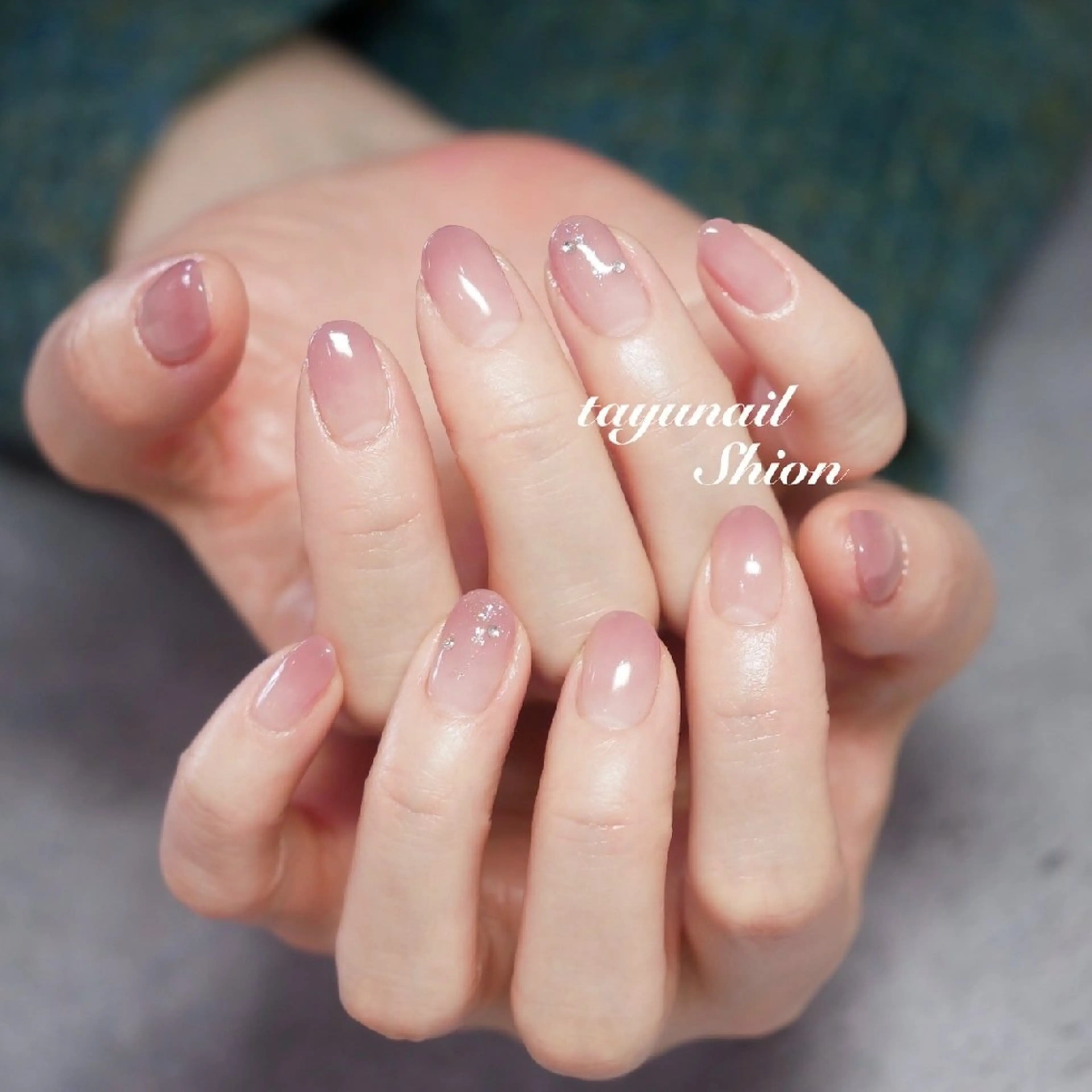 ネイル ジェルネイル グラデーション オフィスネイル パラジェル シンプルネイル ネイルサロン 【たゆnail】のネイルデザイン