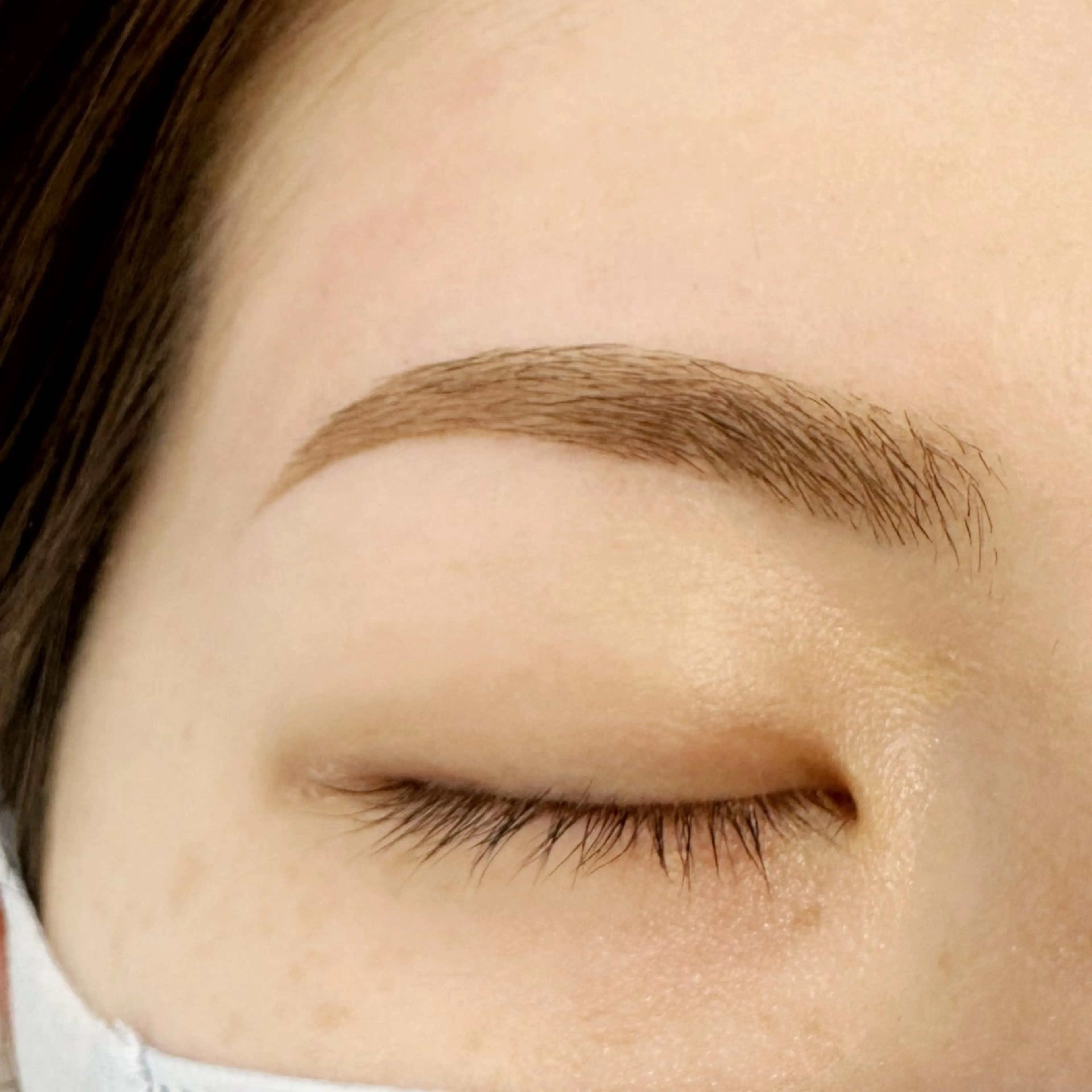 似合わせ眉スタイリングの写真