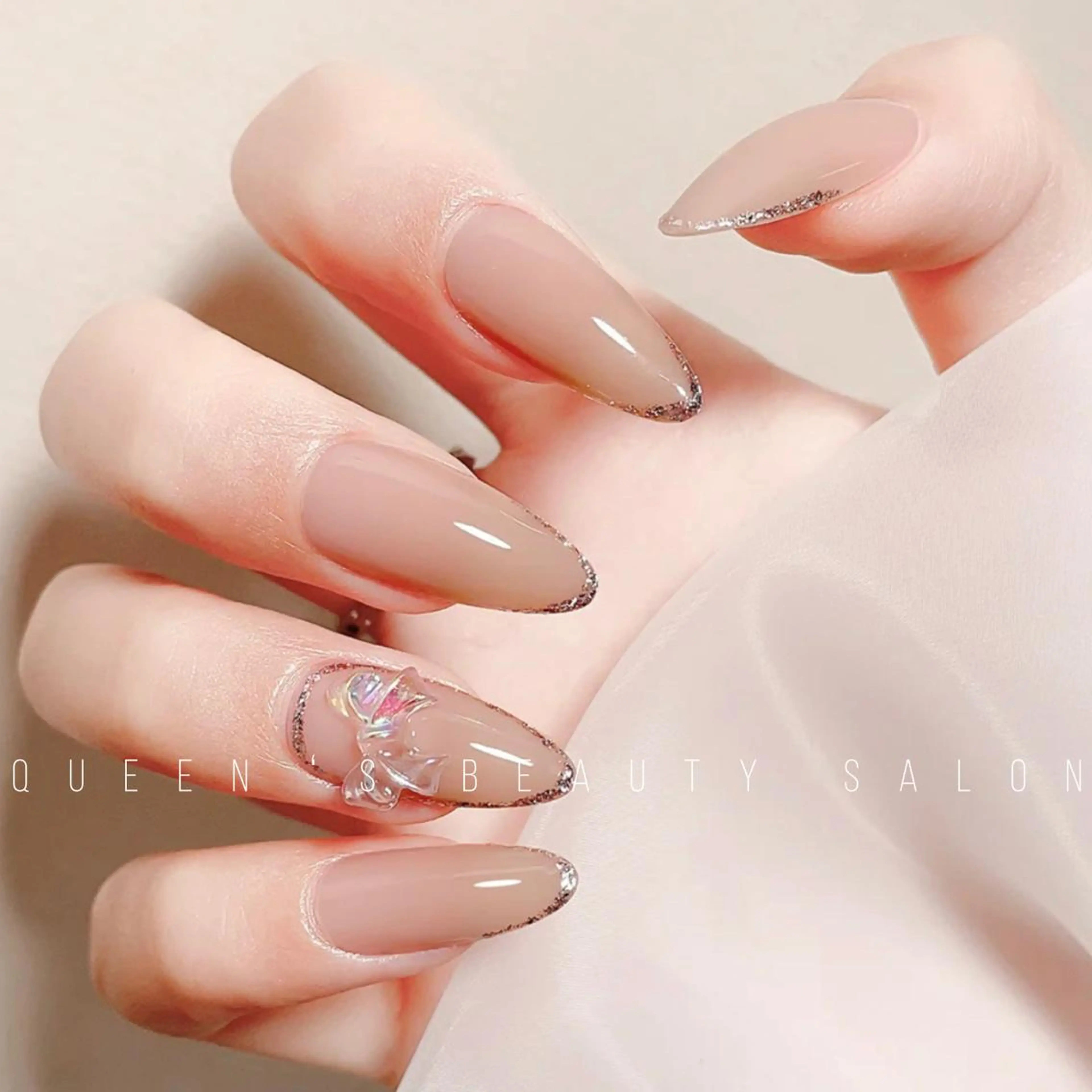 ネイル ハンドネイル Queens マオのネイルデザイン