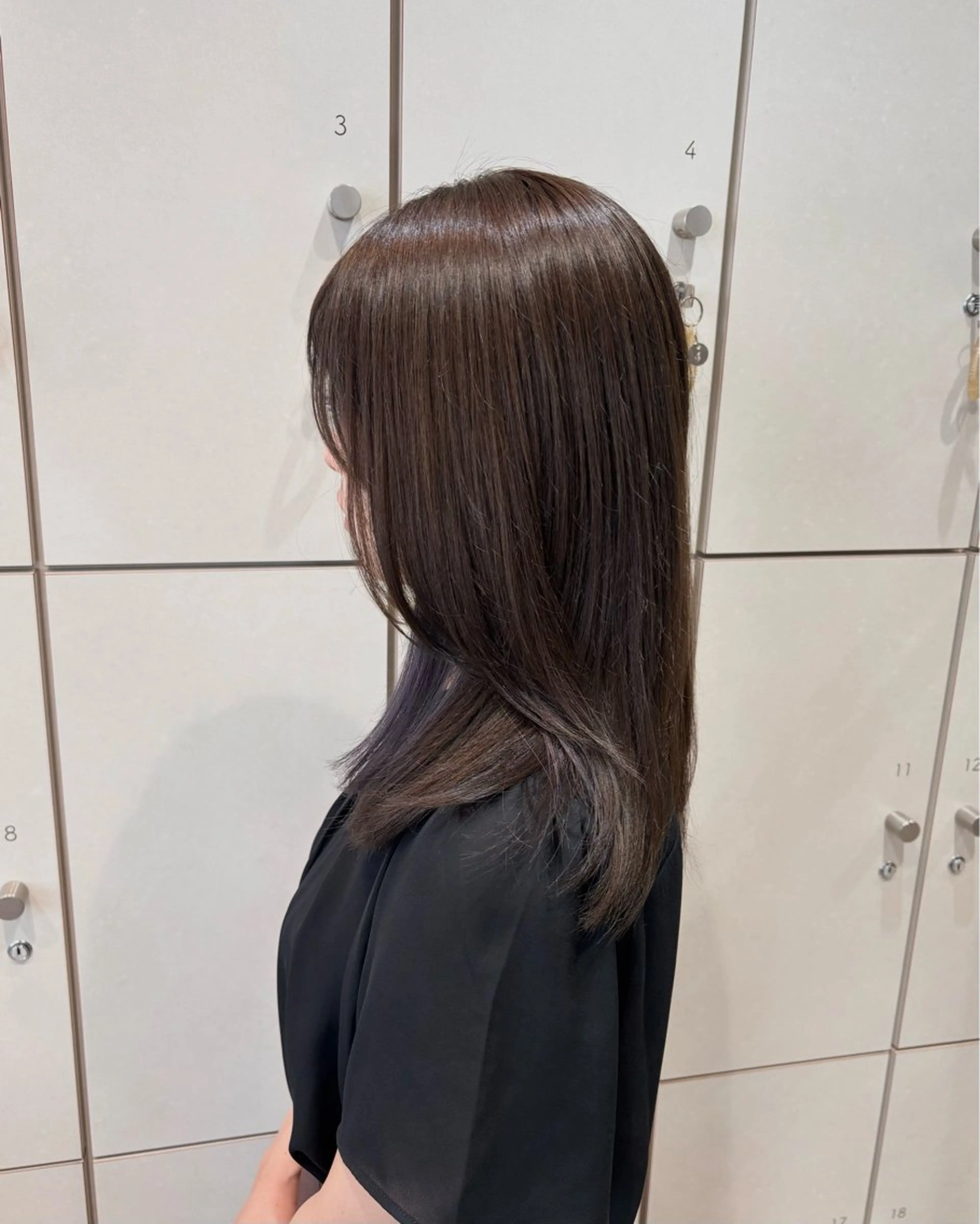 セミロング カラー イルミナカラー インナーカラー オリーブカラー 顔まわりレイヤー 顔周りカット ボブ/ショート/金田 夏葵のヘアスタイル