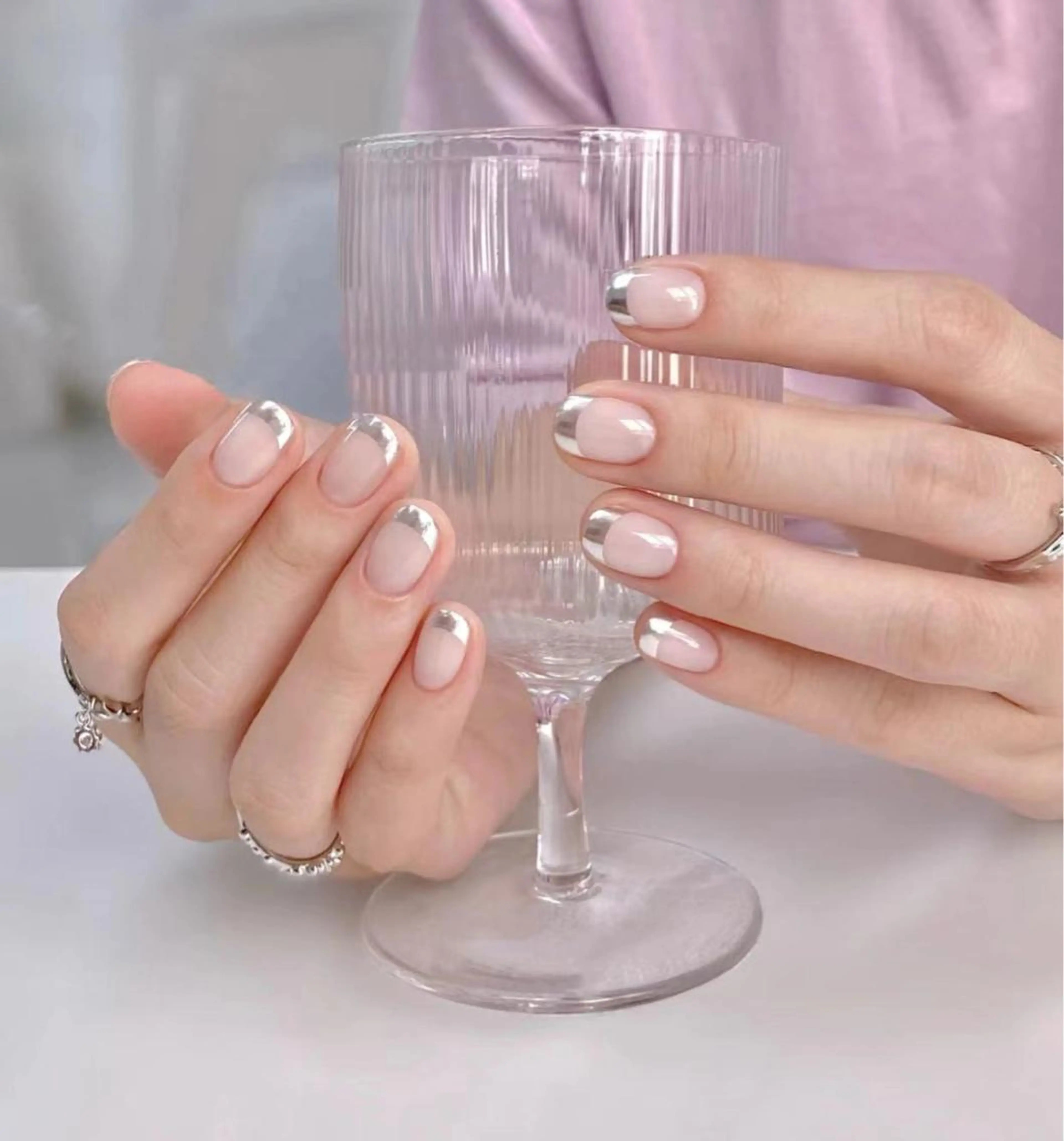 ミディアム めぐみのネイルサロン スタッフ練習のネイルデザイン