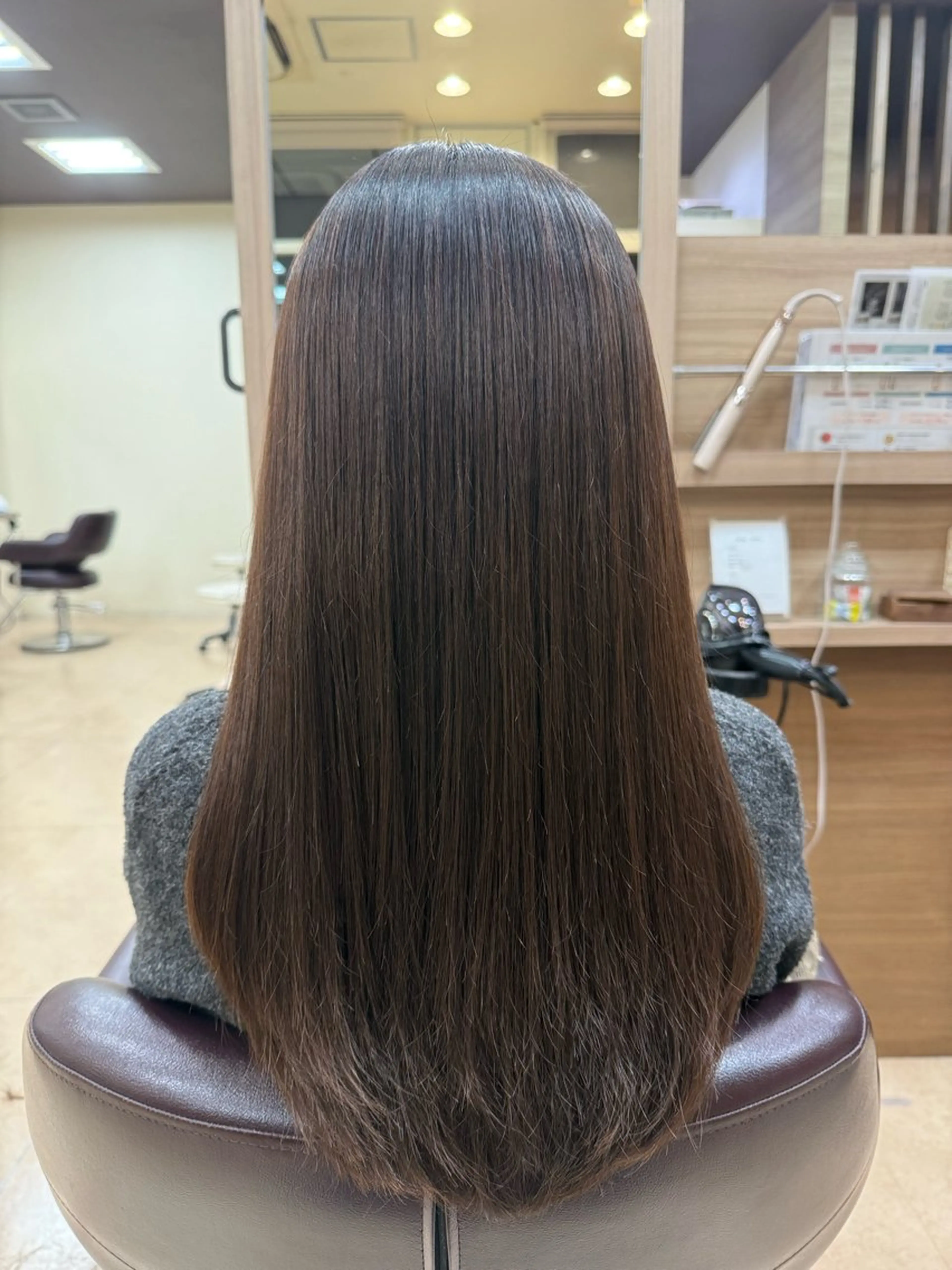 ロング レイヤーカット カット ヘッドスパ 茅根 紗加のヘアスタイル