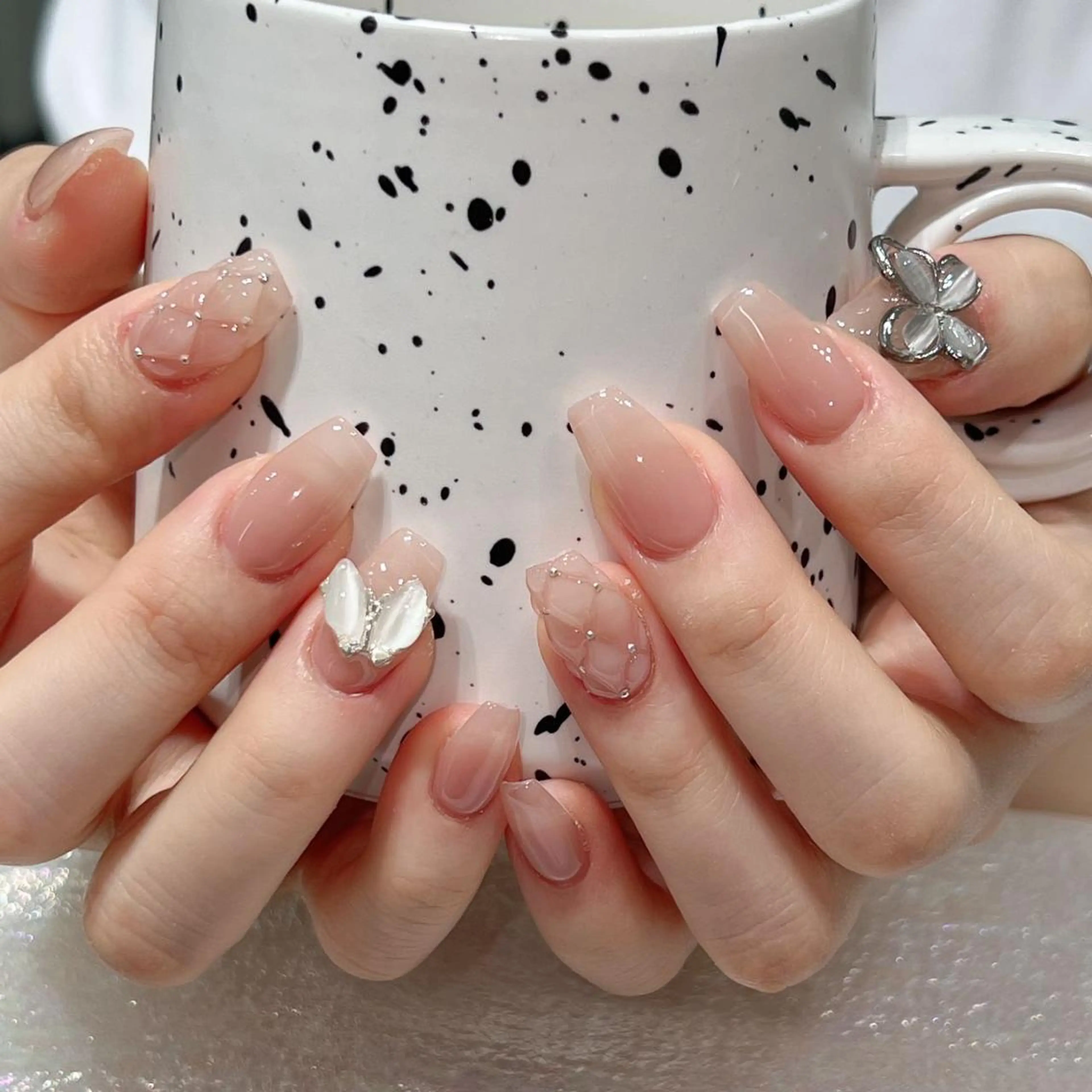 ネイル 長さ出し ネイルチップ Queens マオのネイルデザイン