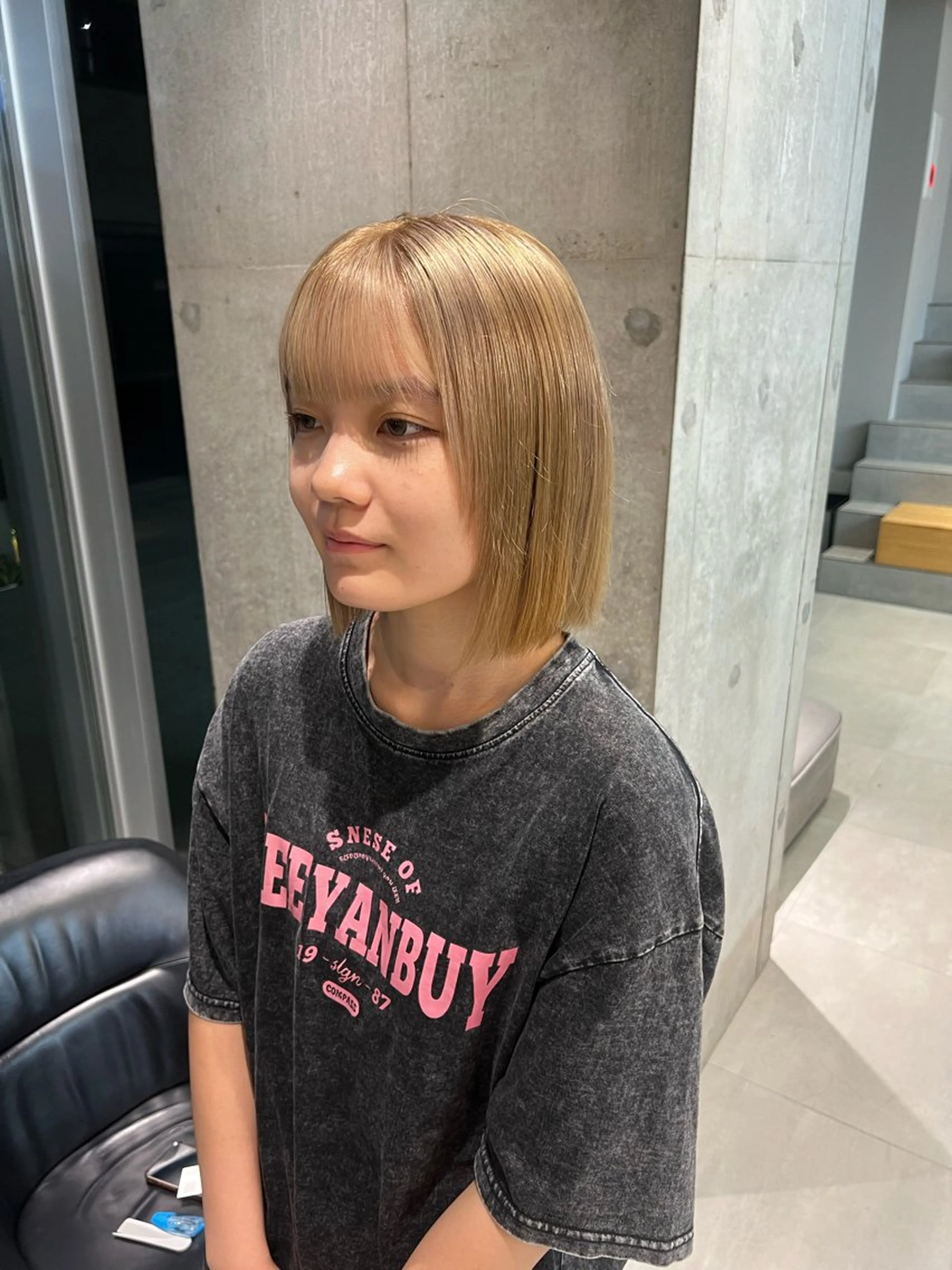 ショート 切りっぱなしボブ ボブ カット ヘアカラー トリートメント 吉沢遣人/レイヤー 艶カラー/抜け感のヘアスタイル