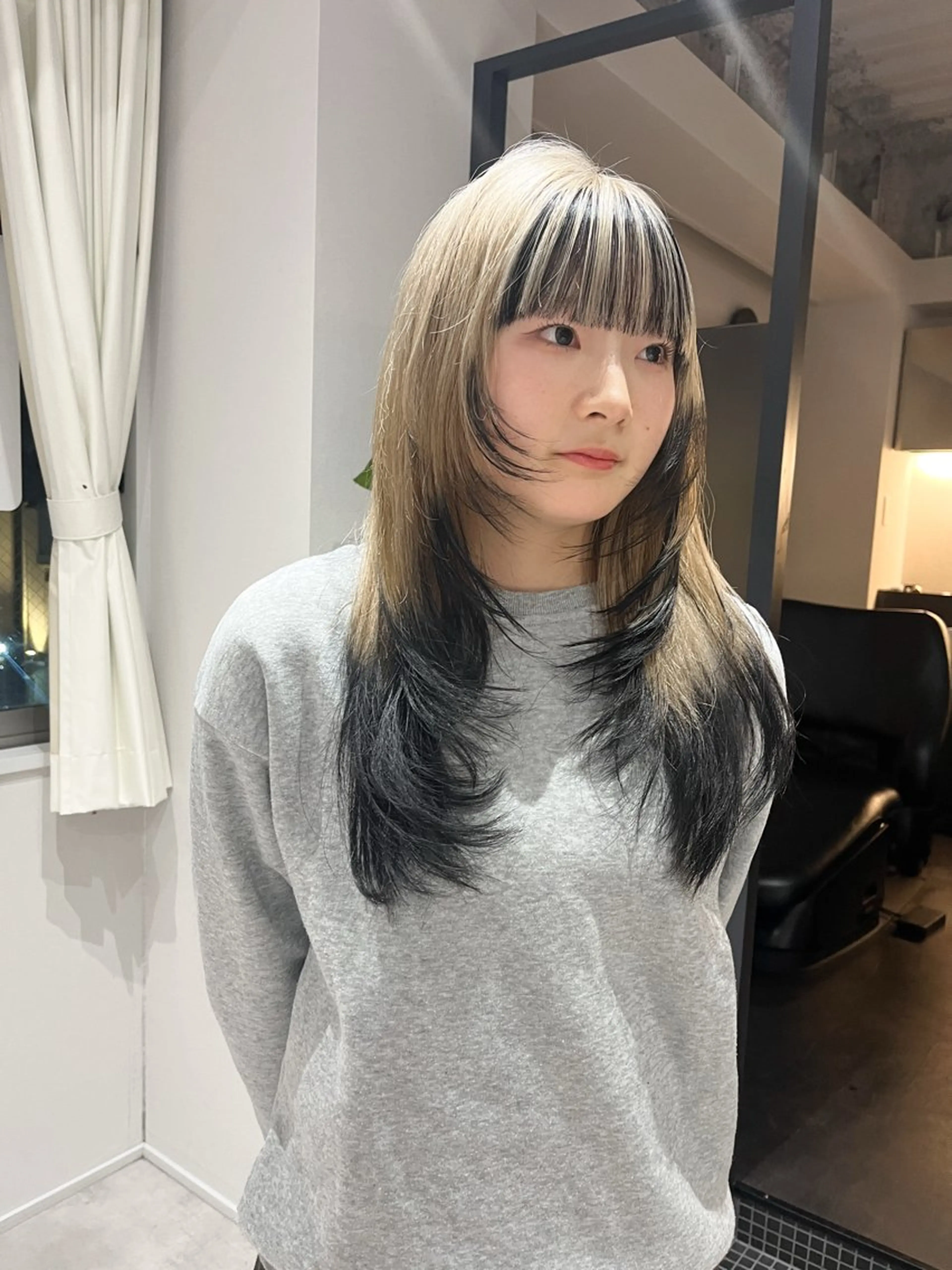 ロング レイヤーカット カット ヘアカラー トリートメント ウルフ/レイヤー/ ブリーチ/牧原歩夢のヘアスタイル