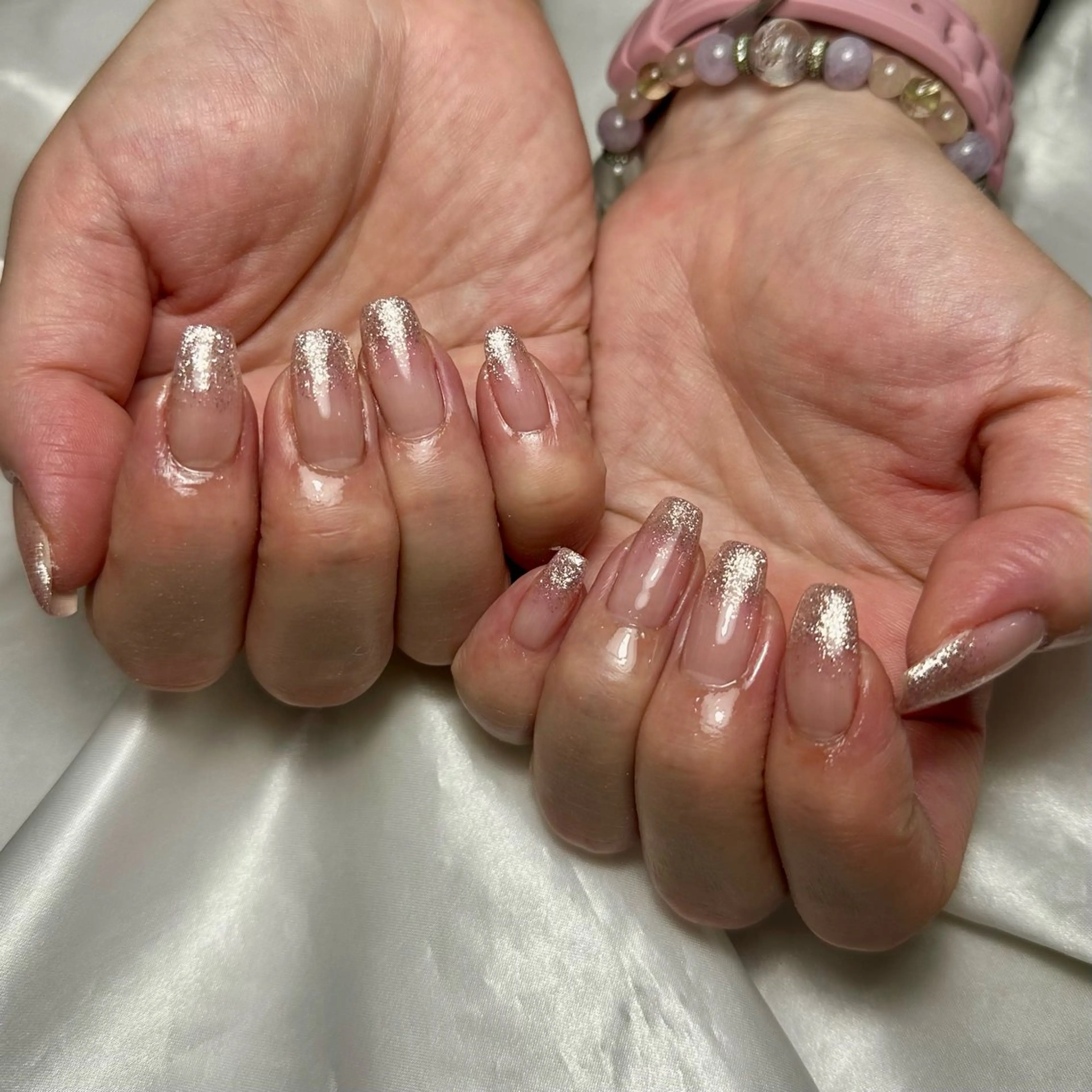 ネイル ラメ(グリッター) ラメグラデーション ピンク シルバー Ray nail natsu🎀のネイルデザイン