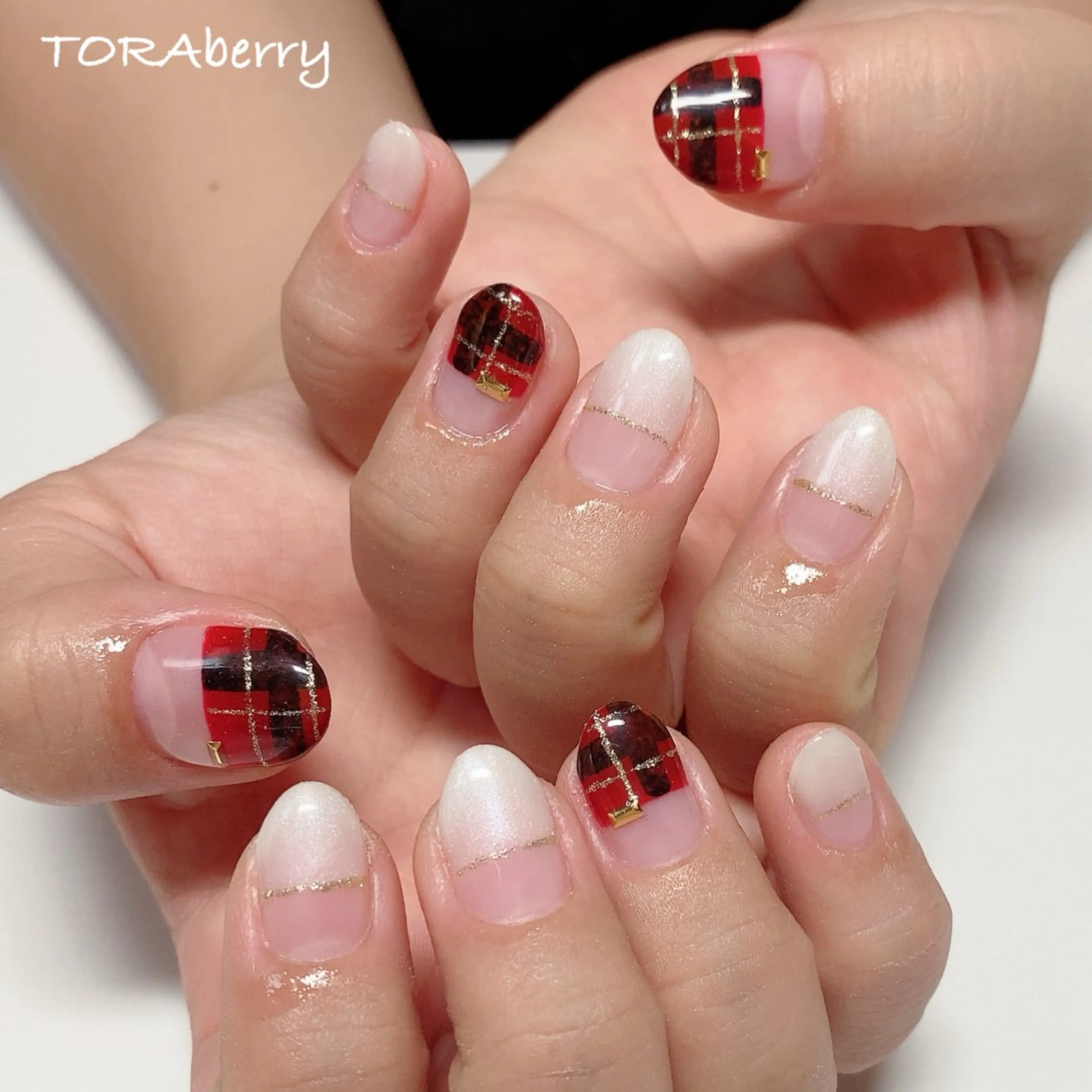 ネイル ハンドネイル ネイリスト なつみのネイルデザイン