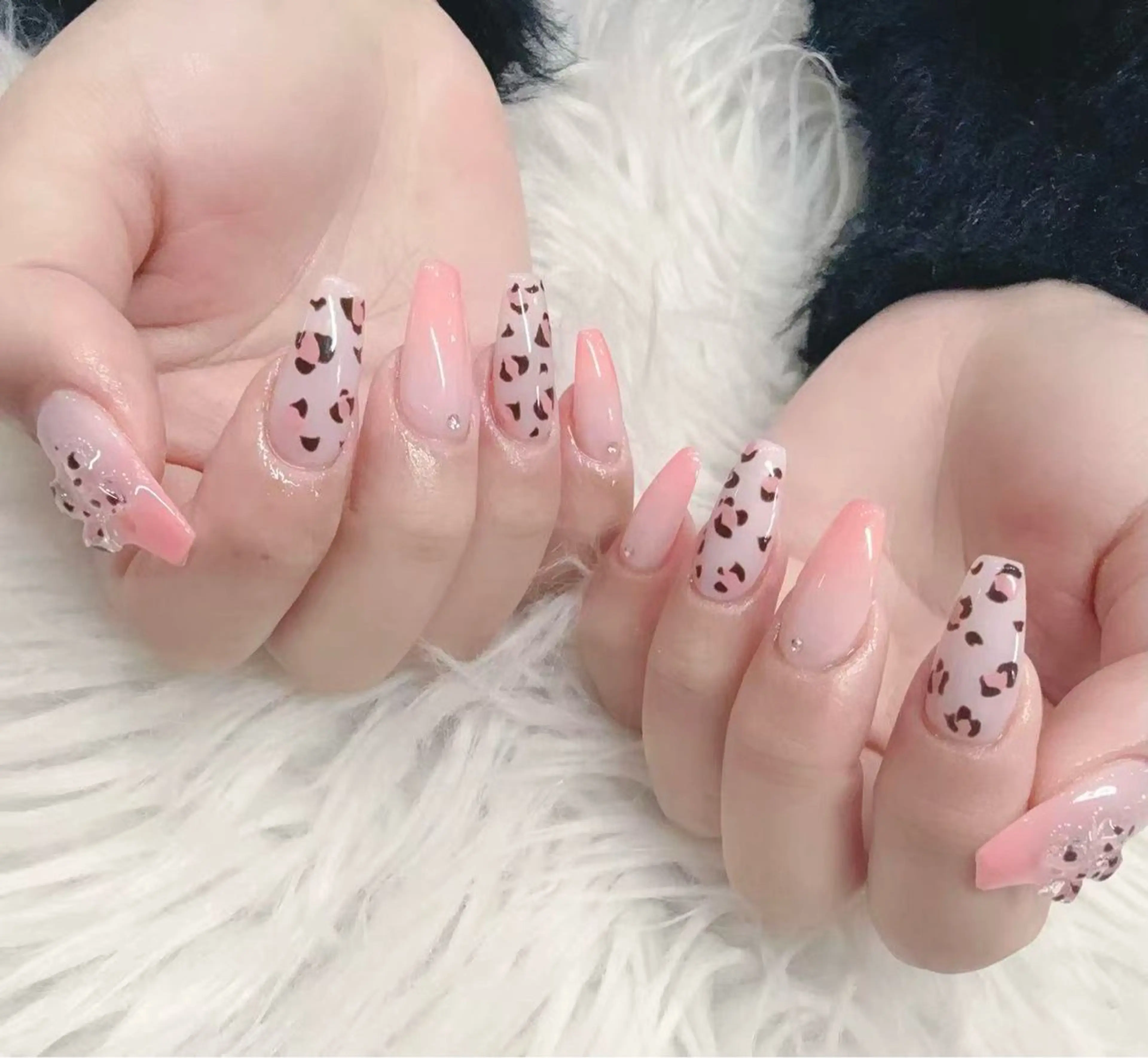 ネイル ハンドネイル &ME ネイルサロンのネイルデザイン
