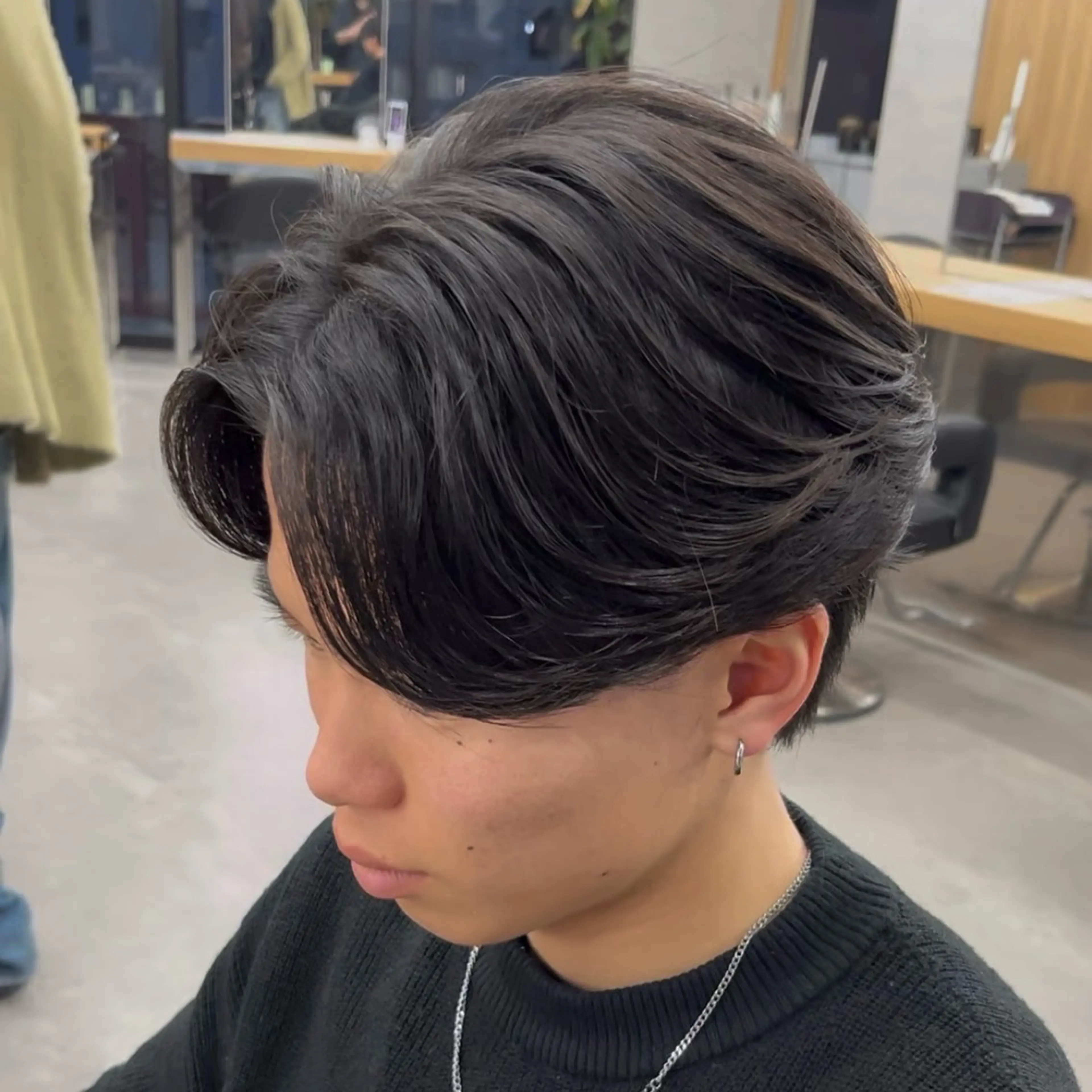 ショート カラー パーマ メンズ メンズパーマ ニュアンスパーマ カット パーマ センターパート マスターかずまのヘアスタイル