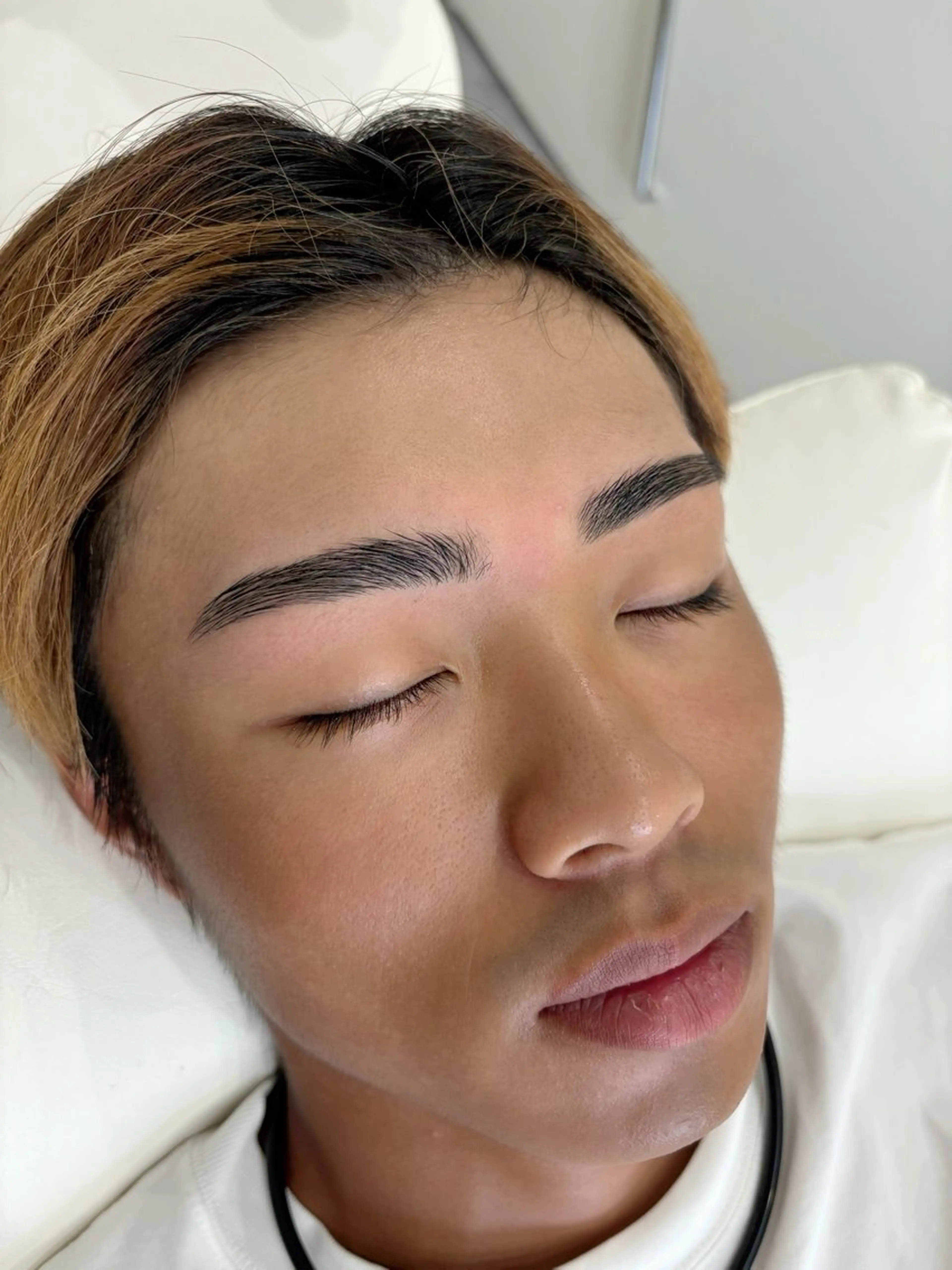 メンズ アイブロウ アイブロウサロン 🫧AMIの眉毛・アイブロウイメージ