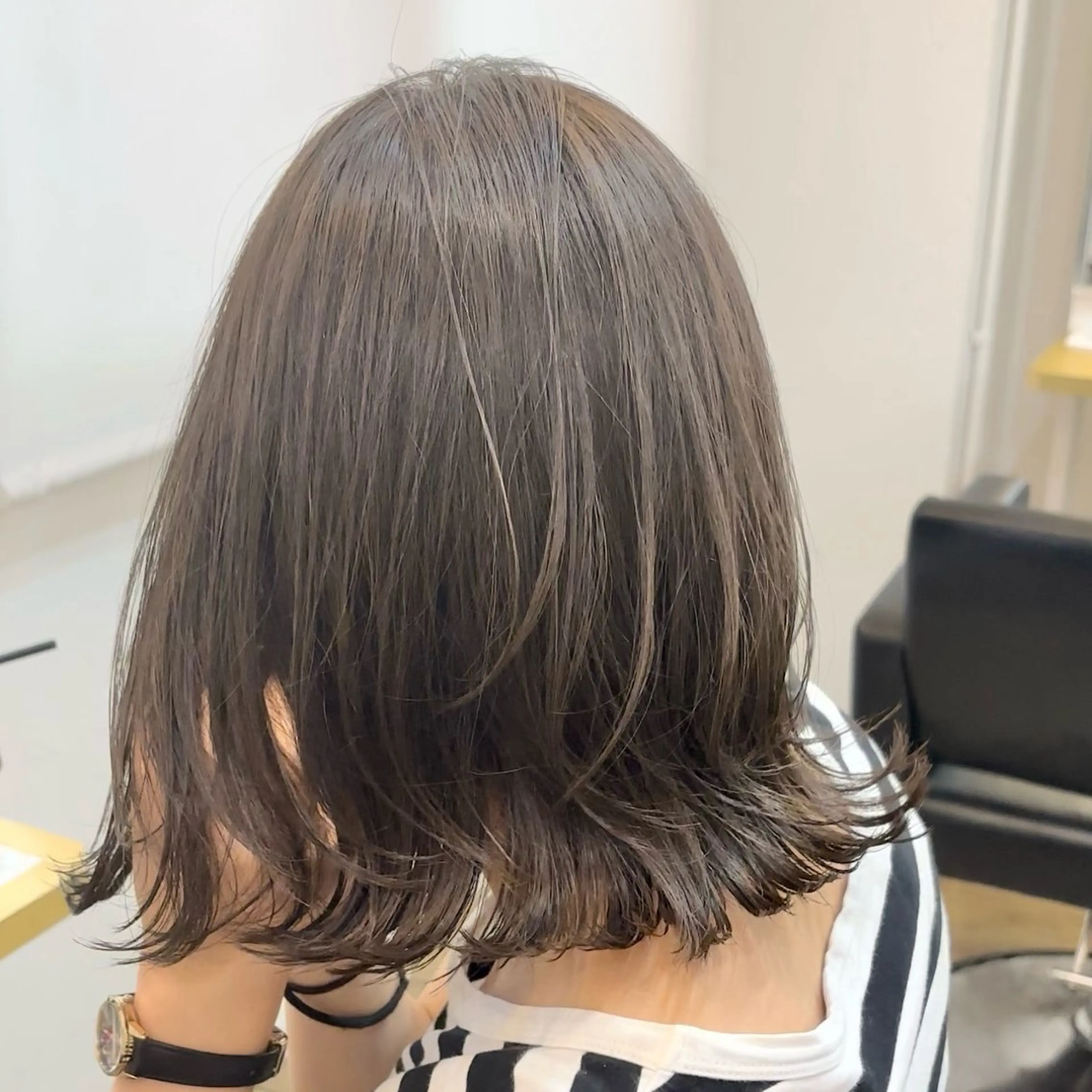 ミディアム カラー ベージュカラー オリーブベージュ ボブ ブリーチなしベージュ 特化 松村 茶屋町のヘアスタイル