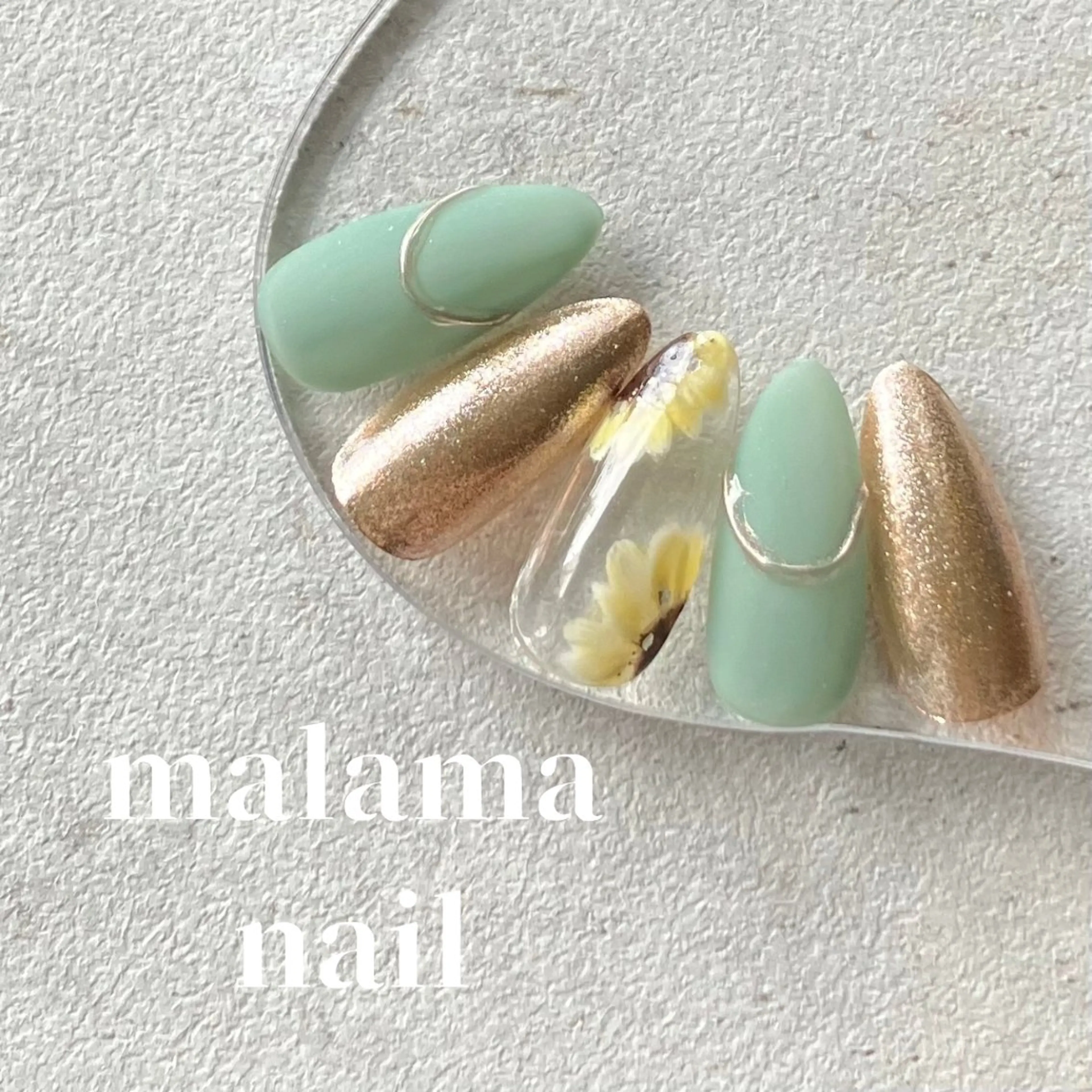 ネイル MALAMA NAILのネイルデザイン