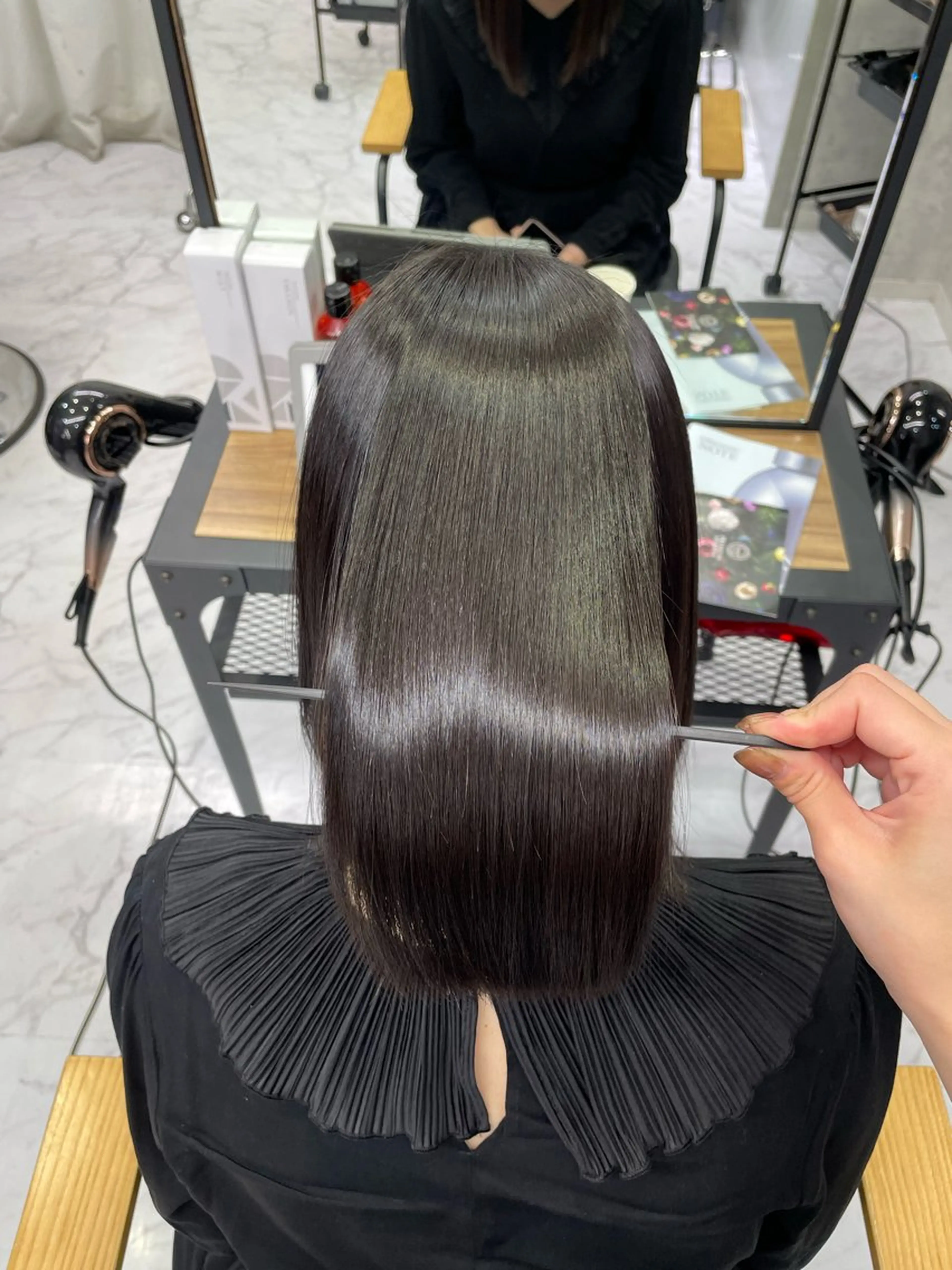 ミディアム RAF Sakuraのヘアスタイル