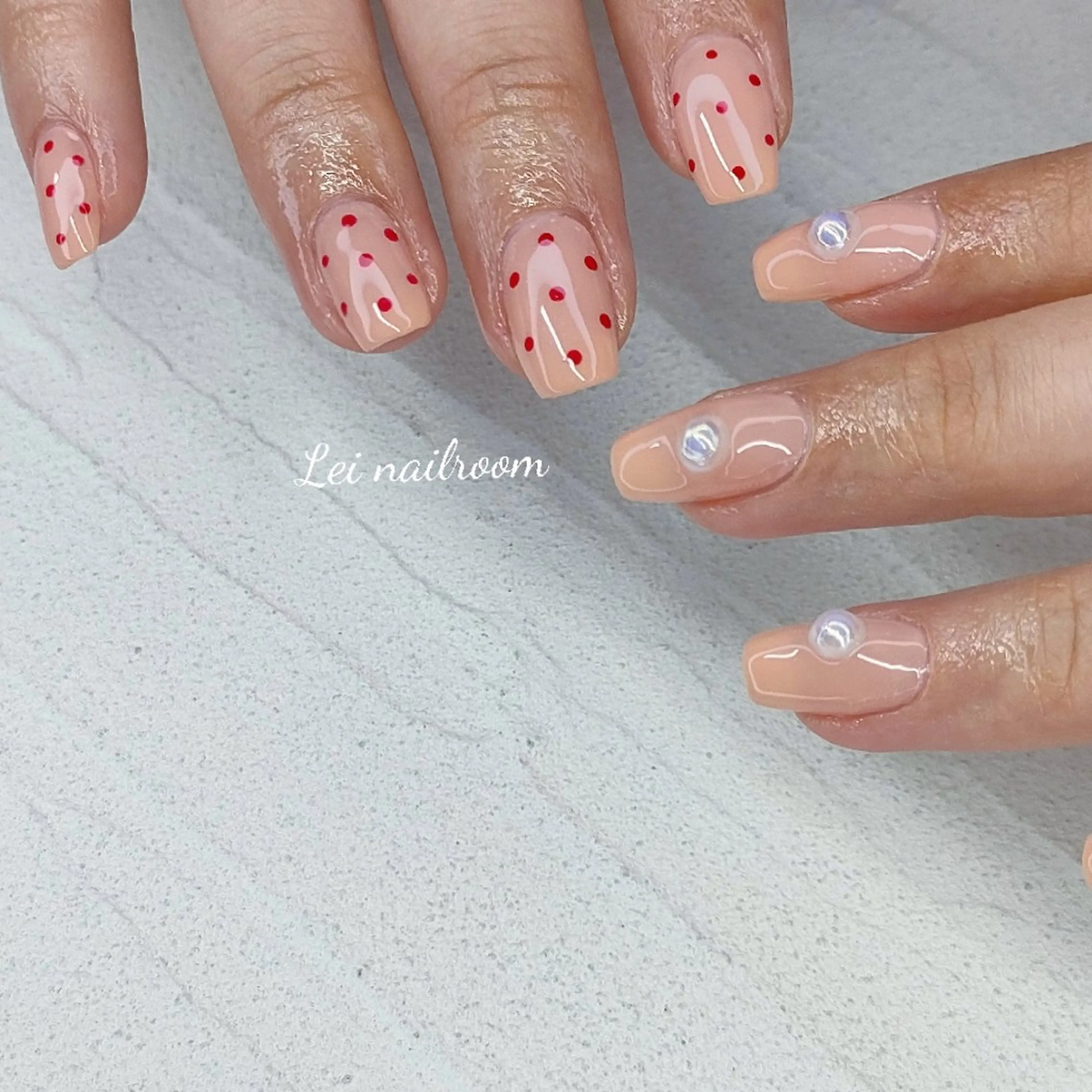ネイル アートネイル ドット lei🌼 nailroomのネイルデザイン