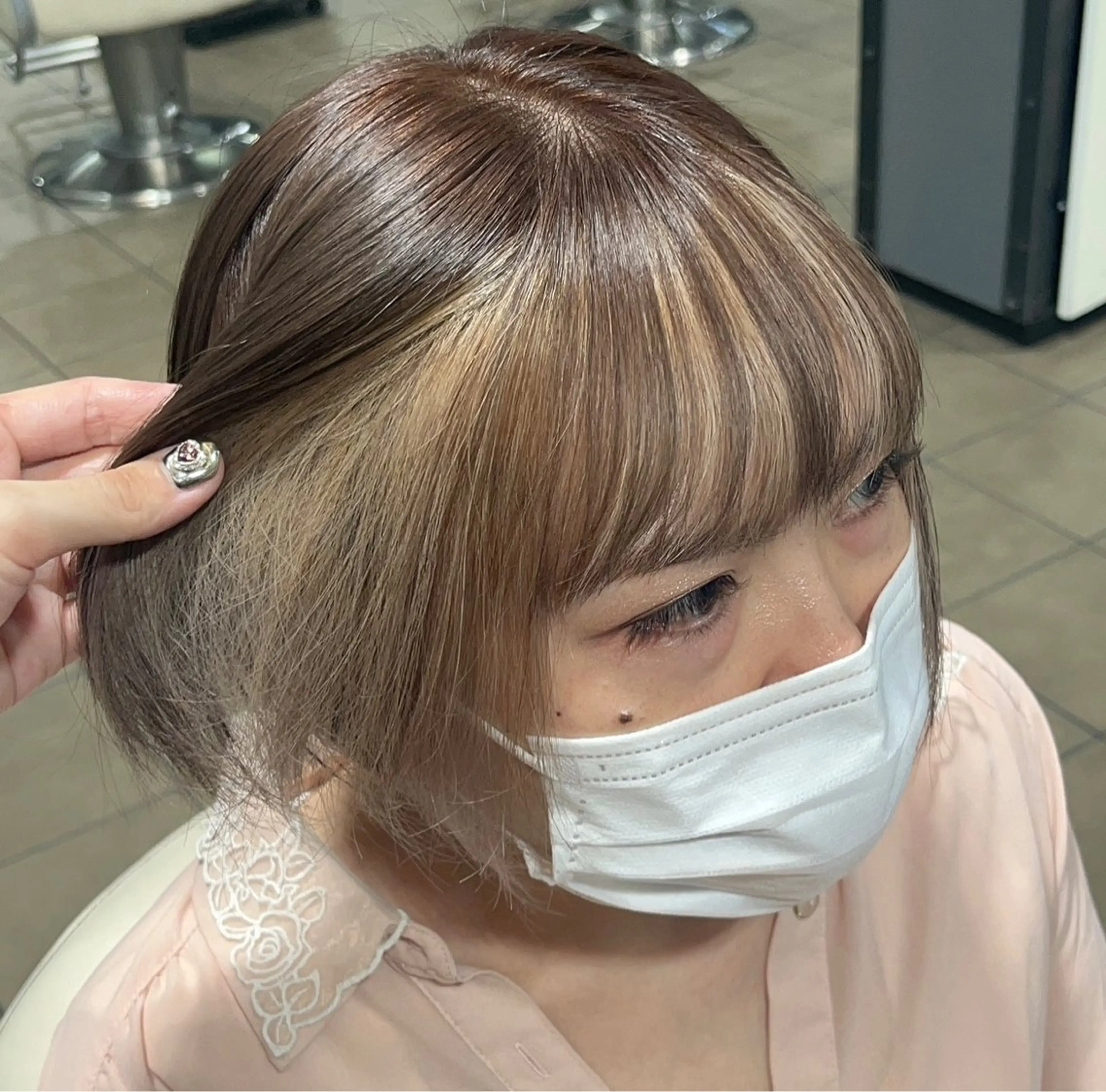 ショート カラー uni 江坂🦋 木下風子のヘアスタイル