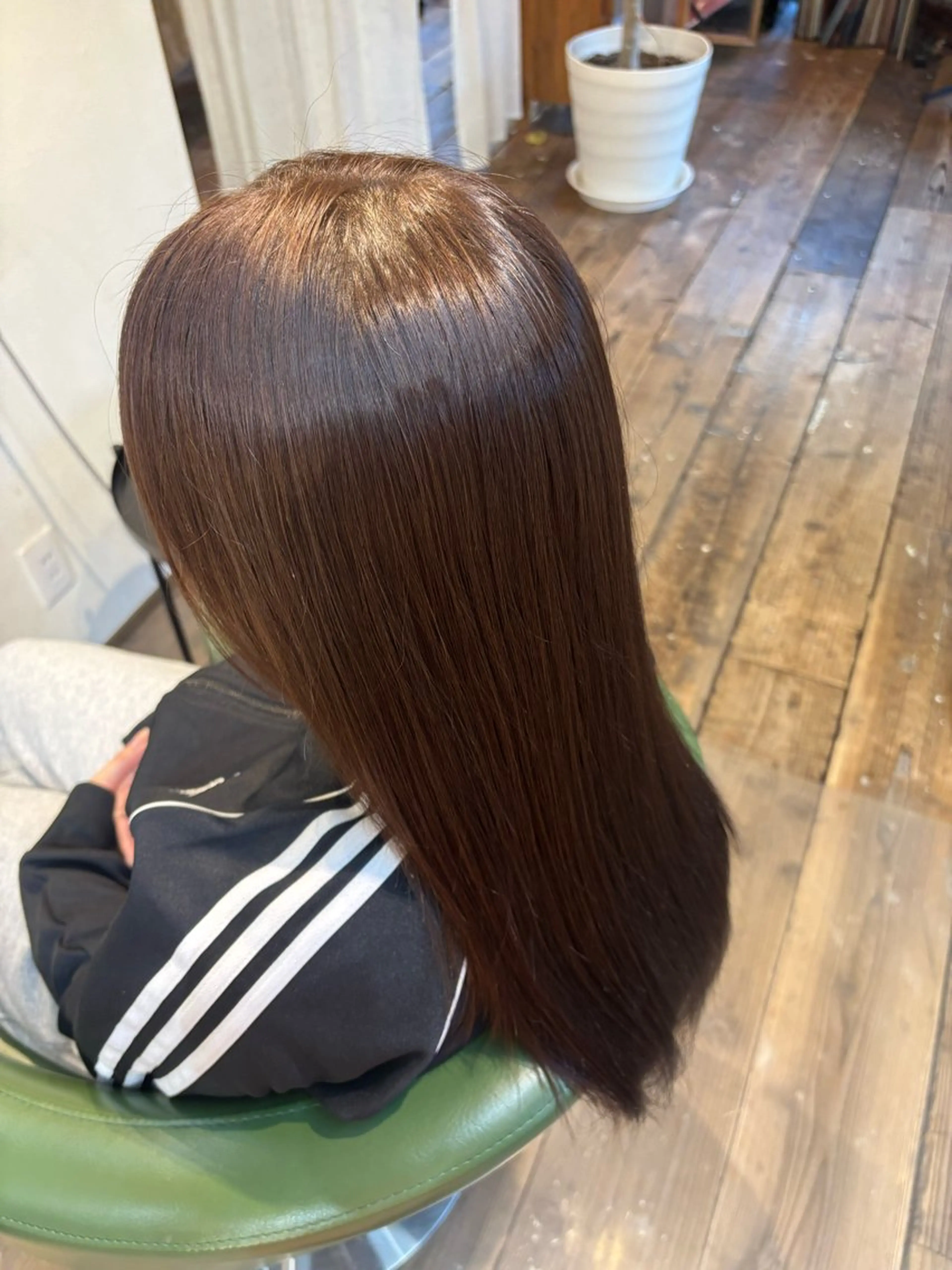 カラー 見澤 優音のヘアスタイル