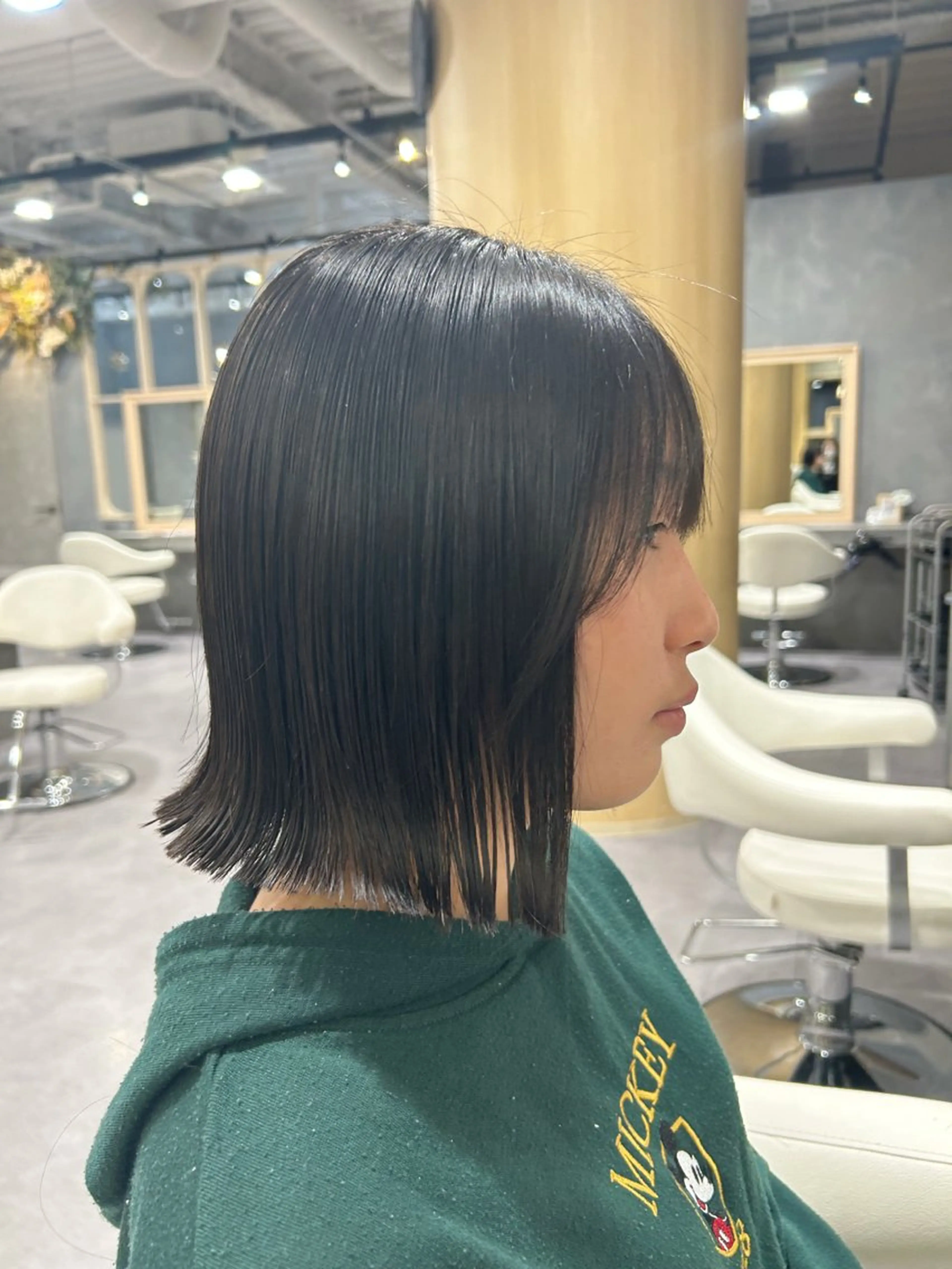 ミディアム 切りっぱなしボブ ボブ 藤江 美友のヘアスタイル