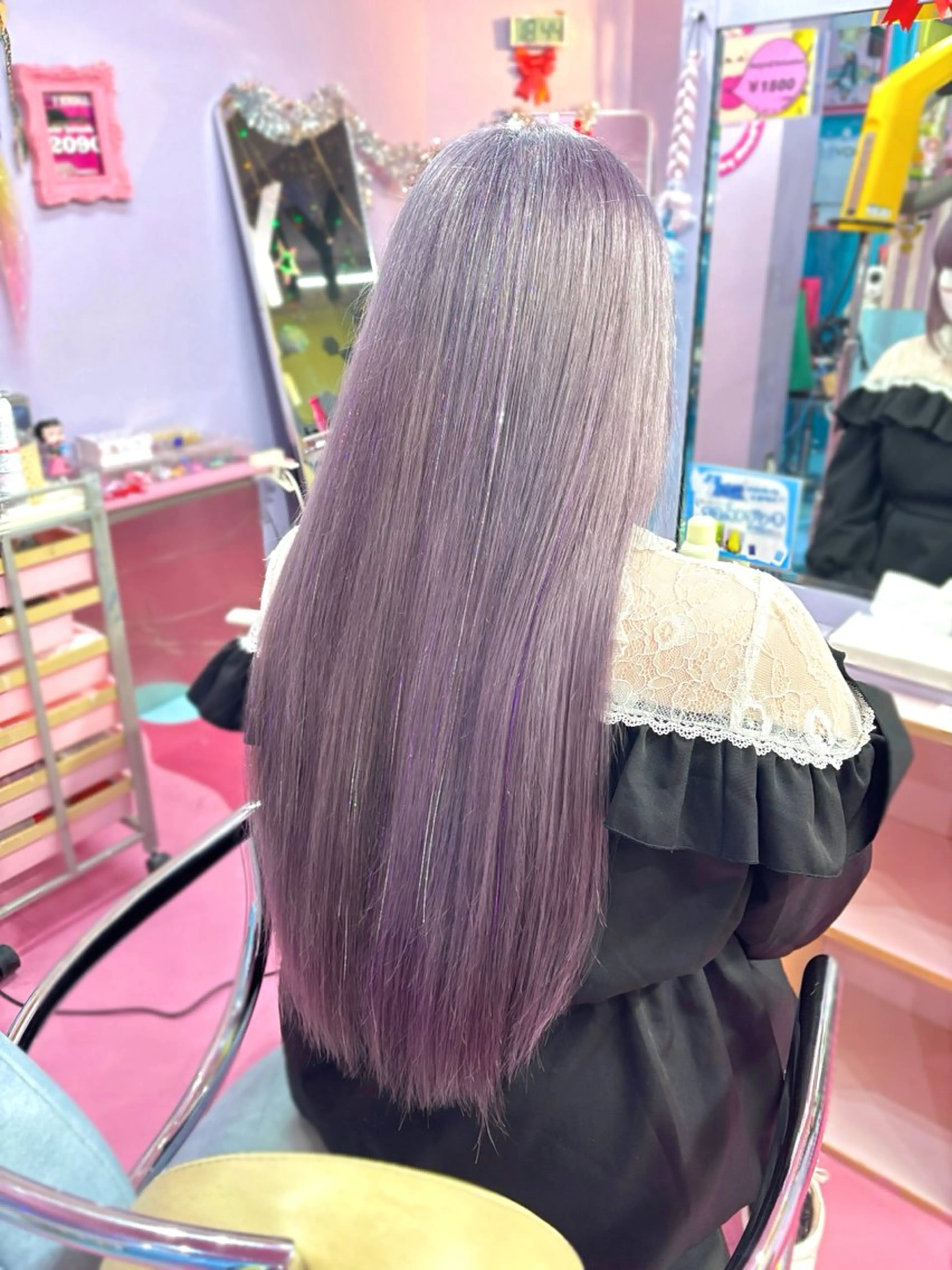 ロング カラー 透明感カラー ラベンダーカラー ヘアカラー TOY🐈‍⬛🎀 派手髪/地雷系のヘアスタイル